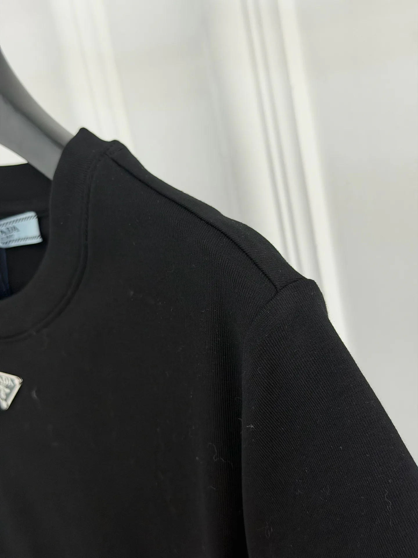 Футболки Женские Prada 11811814