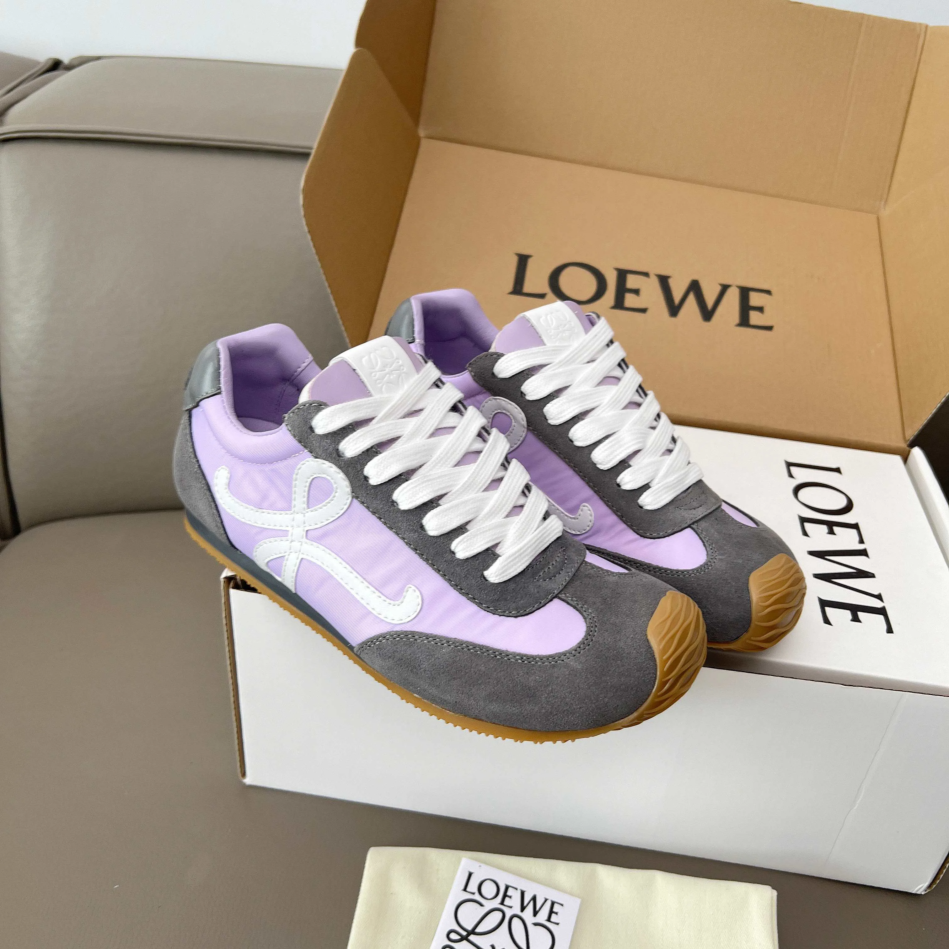 Кроссовки Женские Loewe 18011176