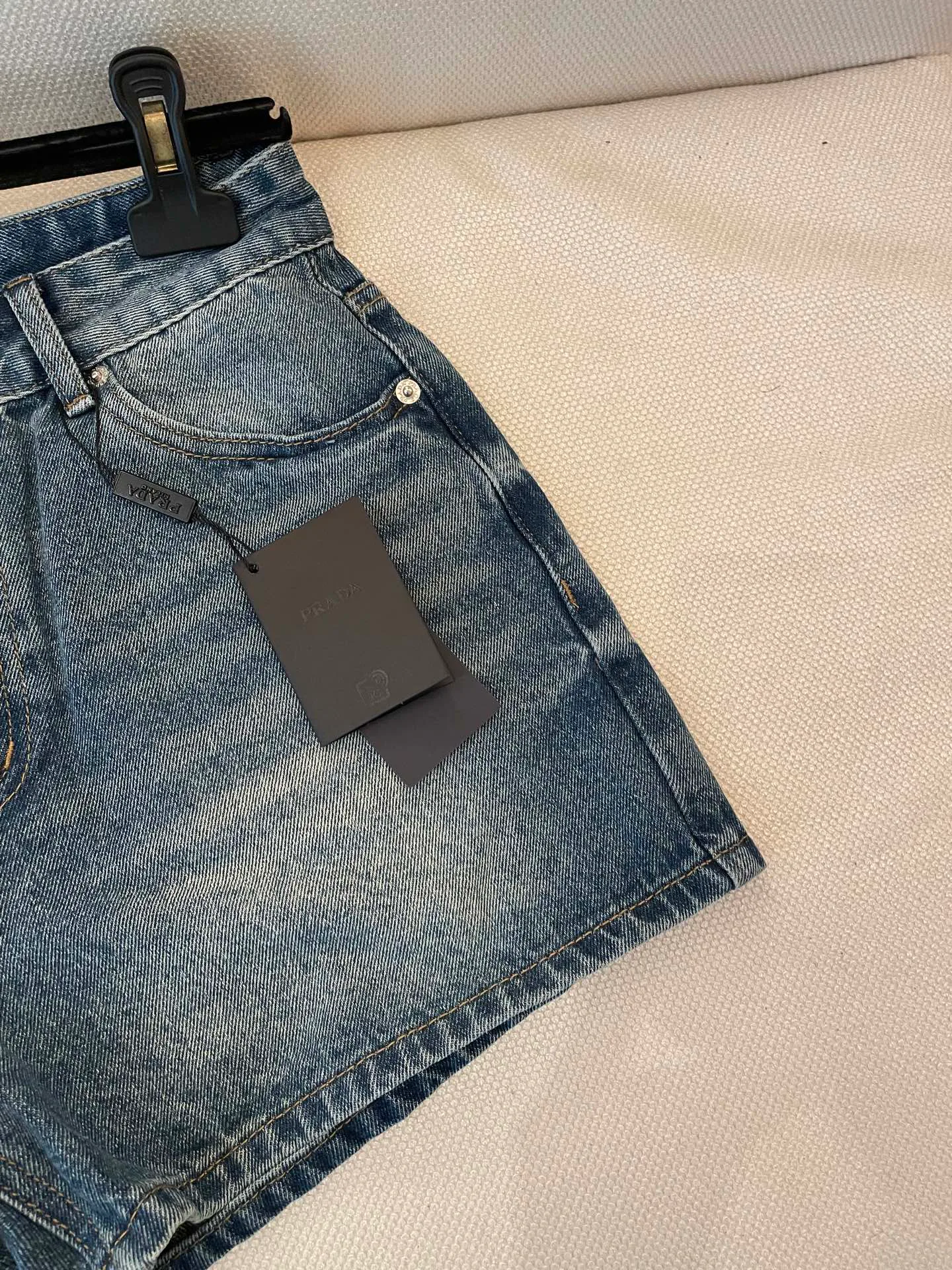 Шорты Женские Prada 23936