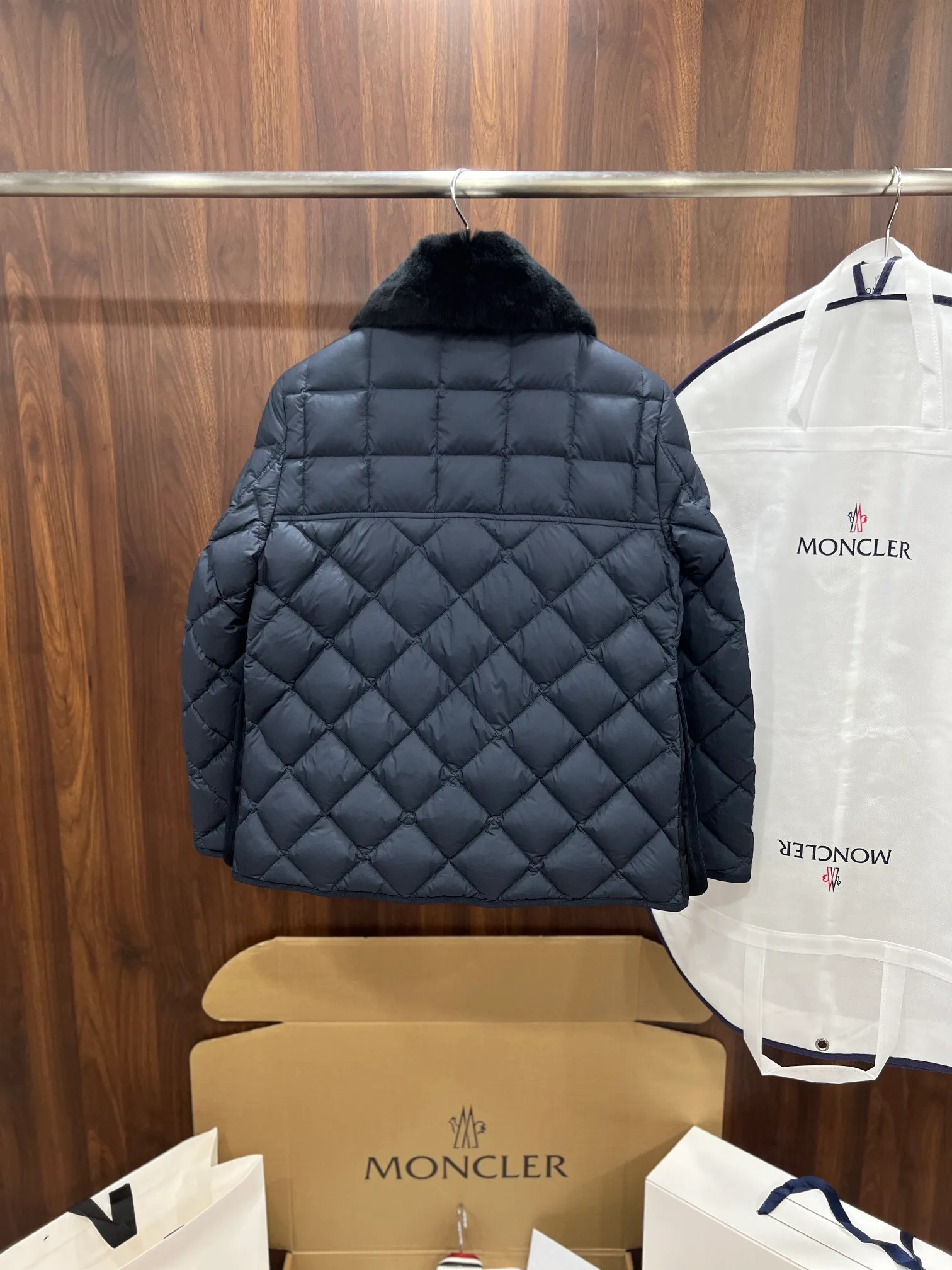 Куртки И Пуховики Женские Moncler 859122