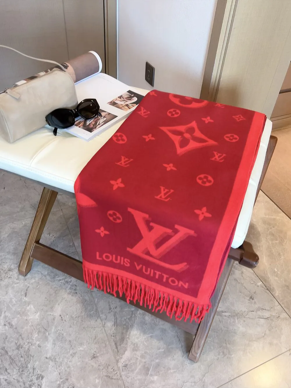Шарфы Louis Vuitton 1303476