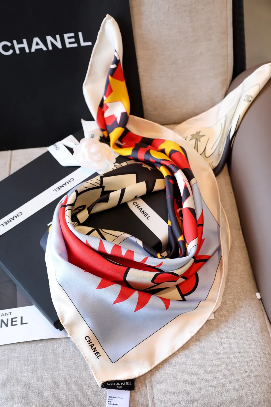 Платки Chanel 18093524