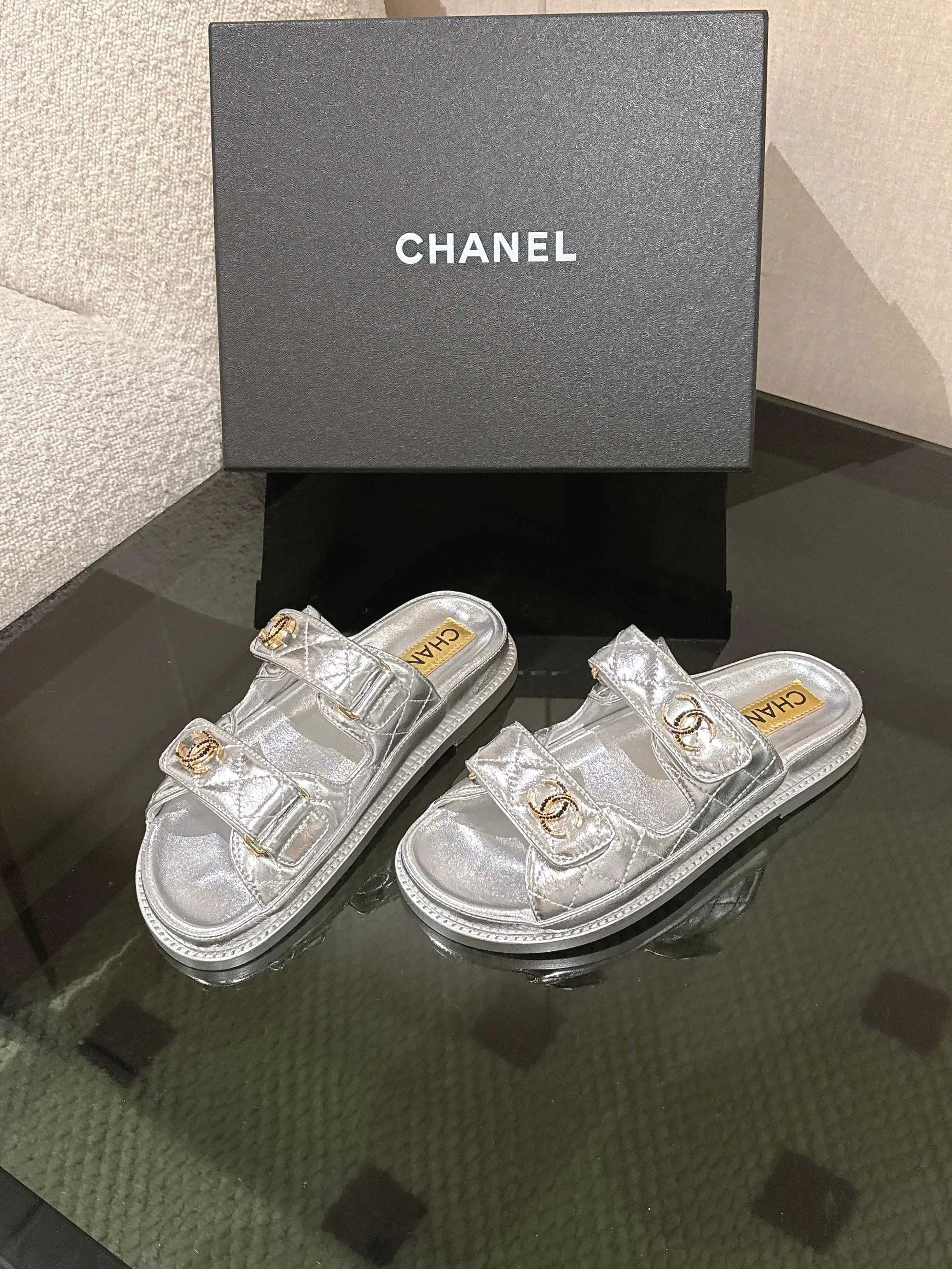 Сандалии Женские Chanel 11353699