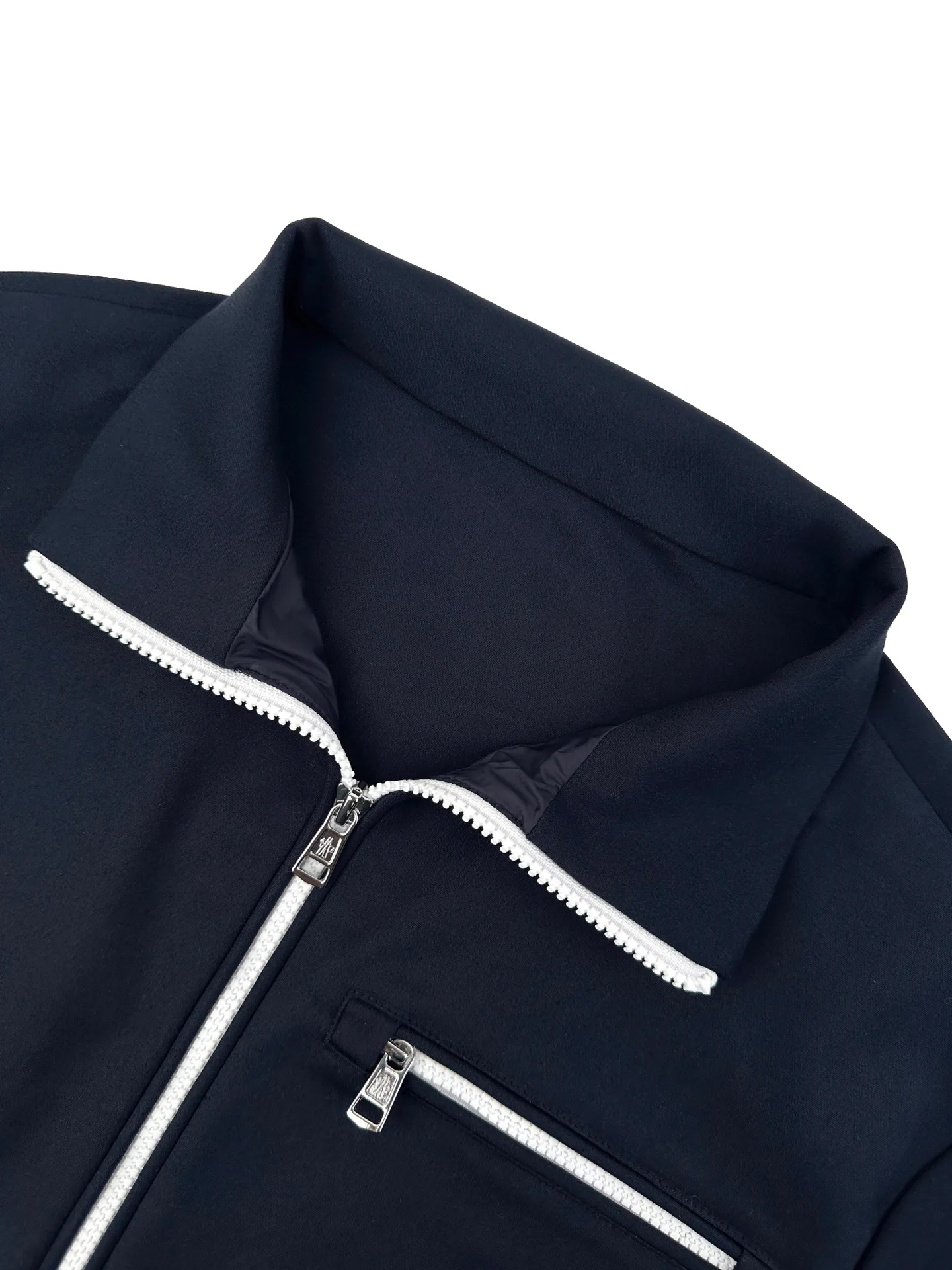 Куртки И Пуховики Женские Moncler 18487142
