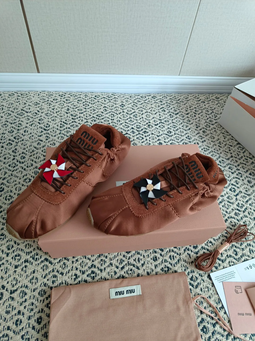 Кроссовки Женские Miu Miu 5075613