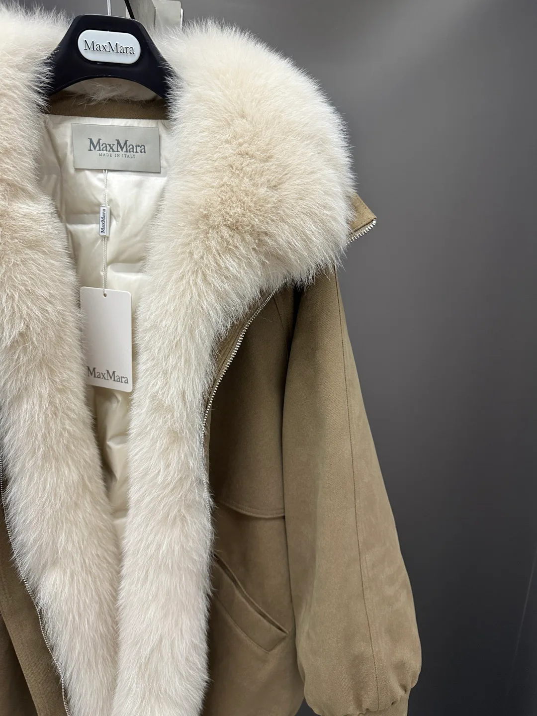Куртки И Пуховики Женские Max Mara 18702423