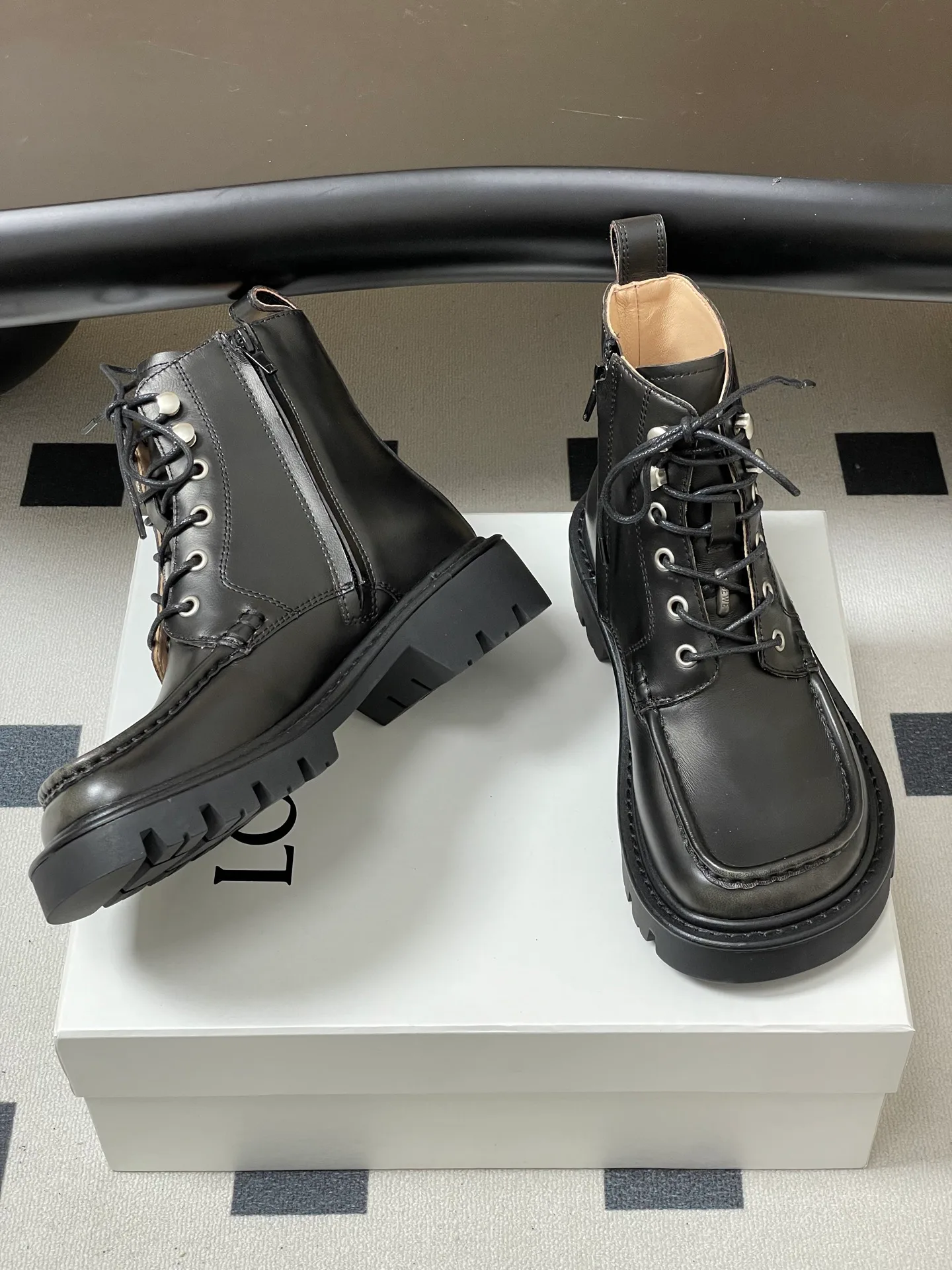 Ботинки Женские Loewe 388323