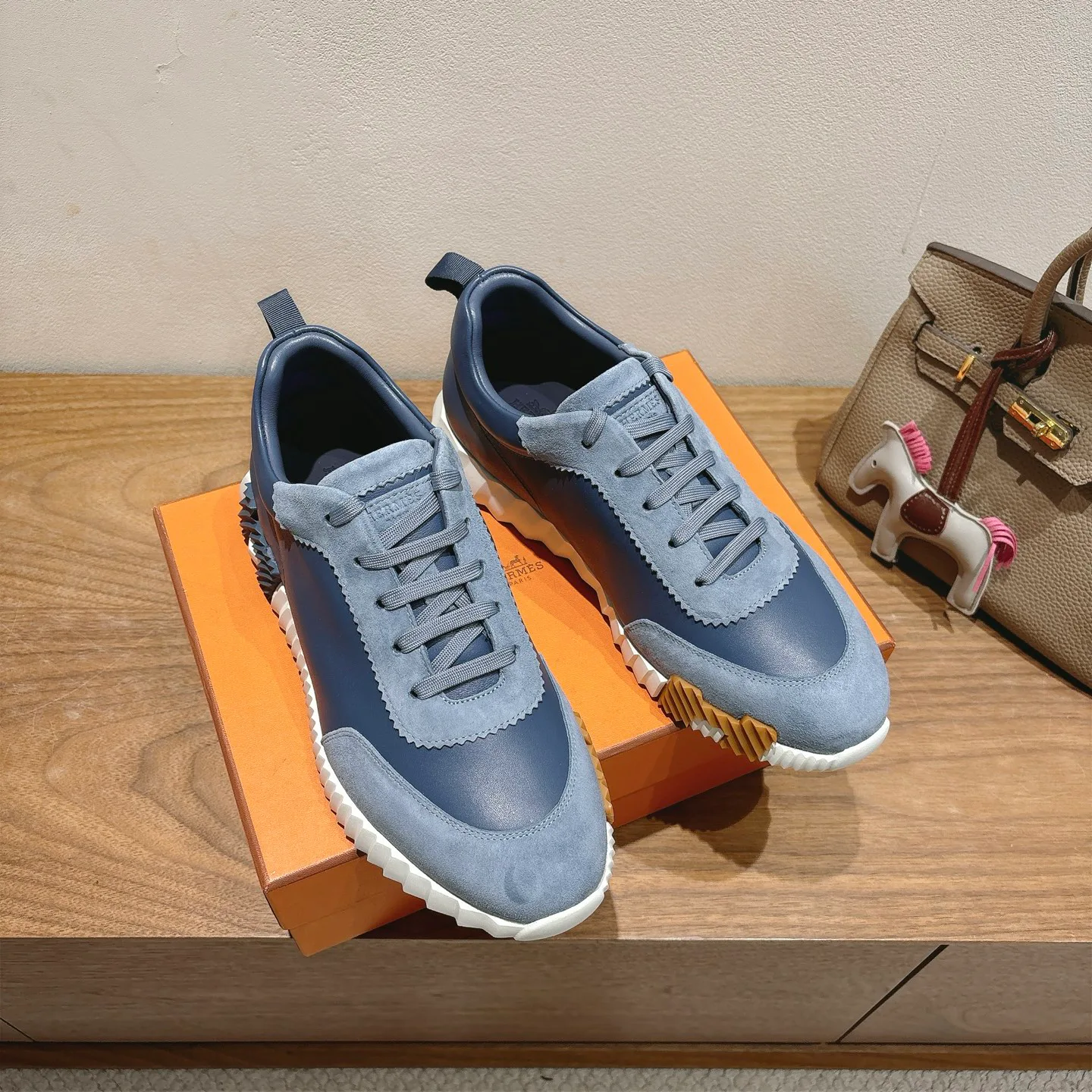 Кроссовки Женские Hermes 9915108