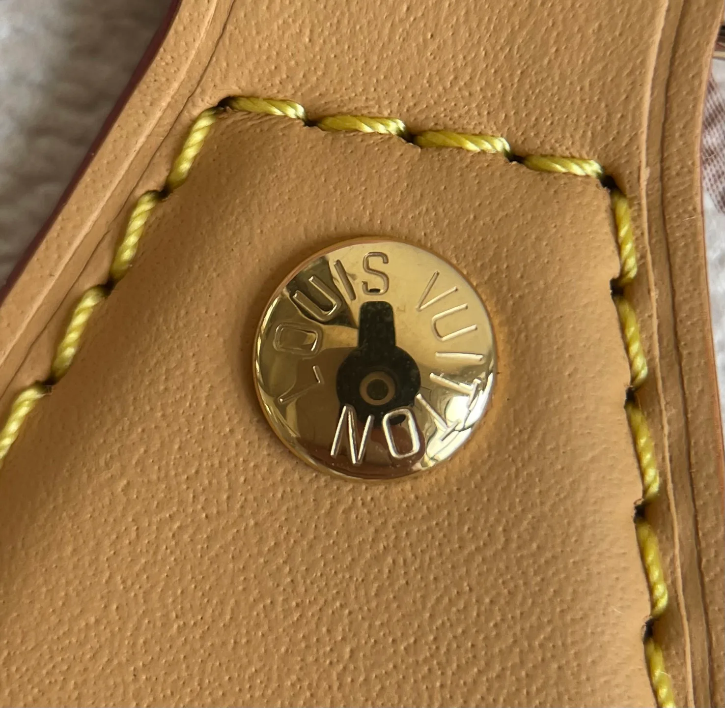 Классические Сумки Женские Louis Vuitton 11564777