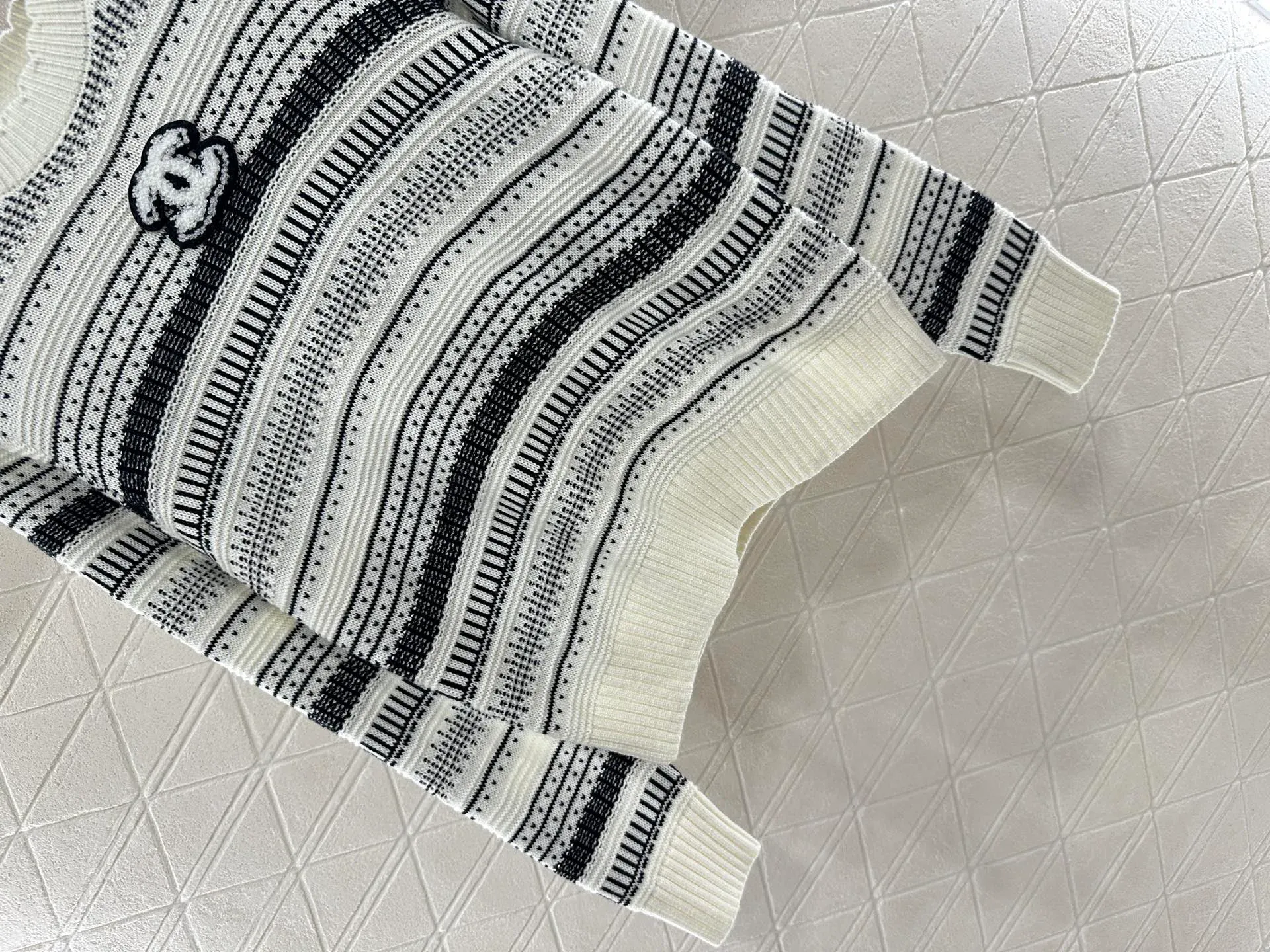 Джемперы И Свитеры Женские Chanel 129033