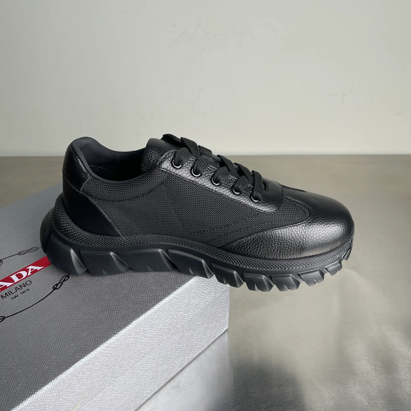 Кроссовки Мужские Prada 5058284