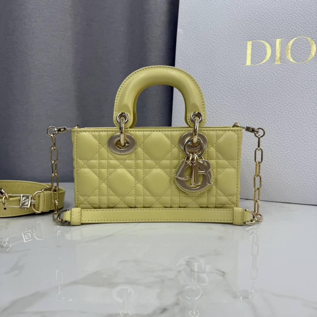 Классические Сумки Женские Christian Dior 12594789