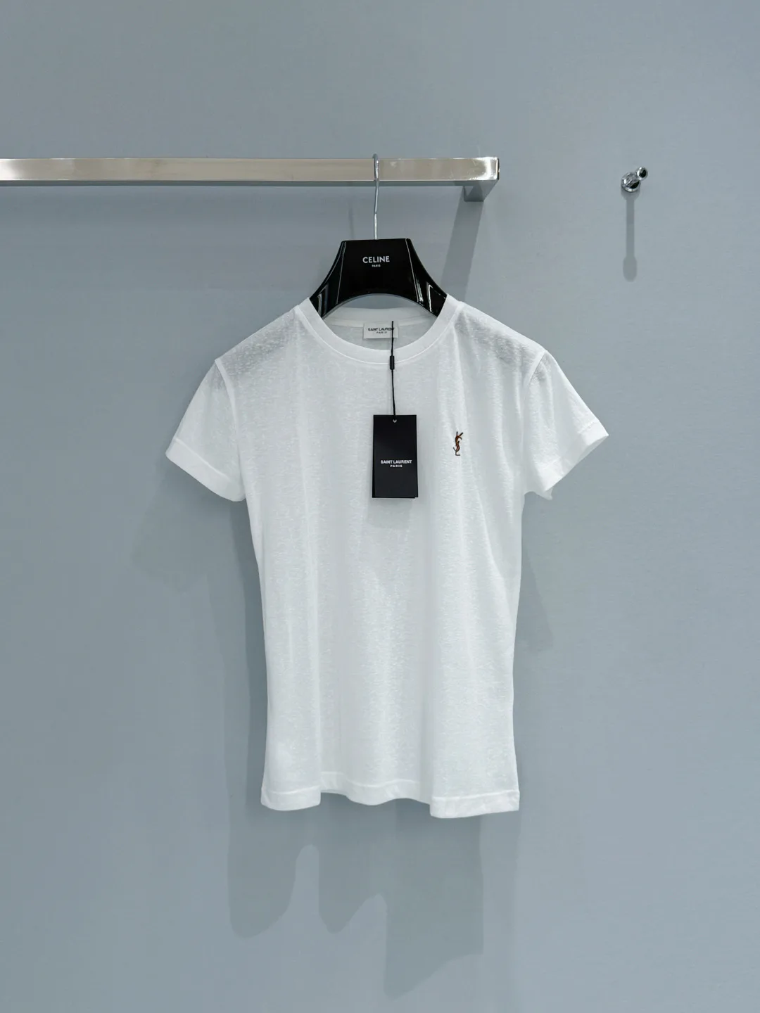 Футболки Женские Saint Laurent 12861253