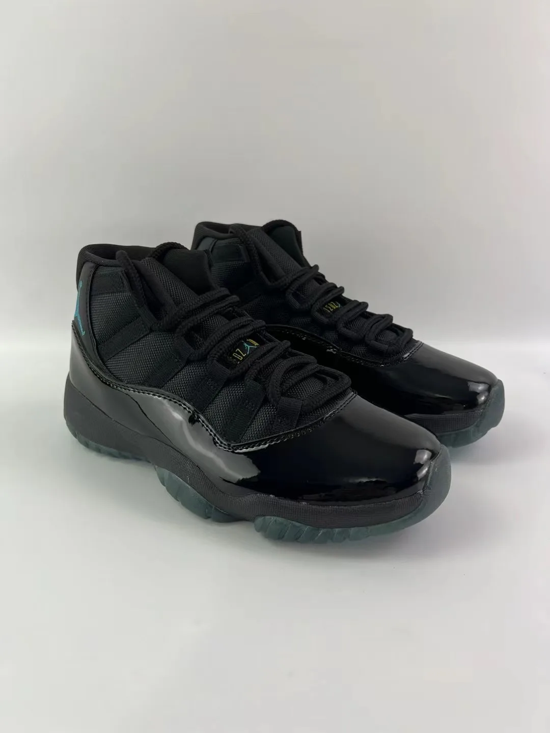 Кроссовки Женские Air Jordan 4182