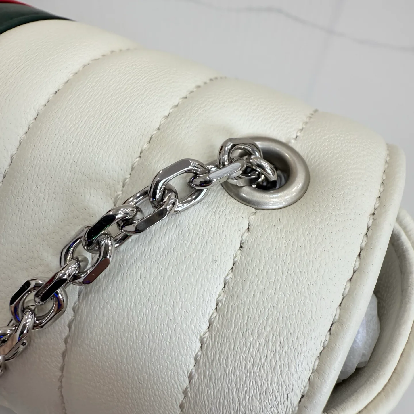 Классические Сумки Женские Gucci 17872485