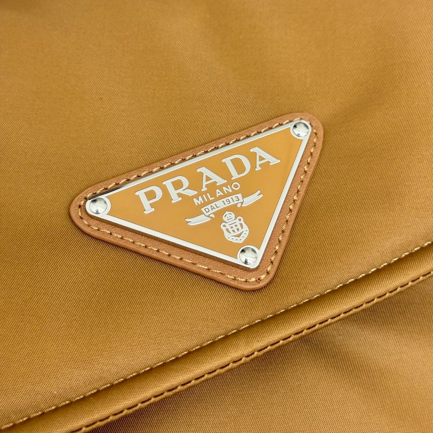 Сумки На Ремне Женские Prada 11682075