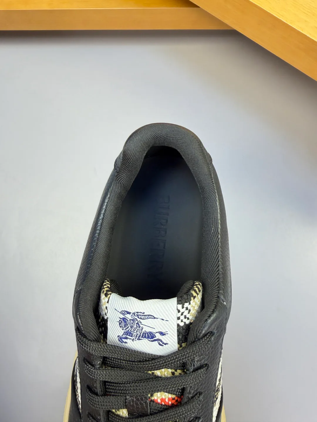 Кроссовки Мужские Burberry 17955069