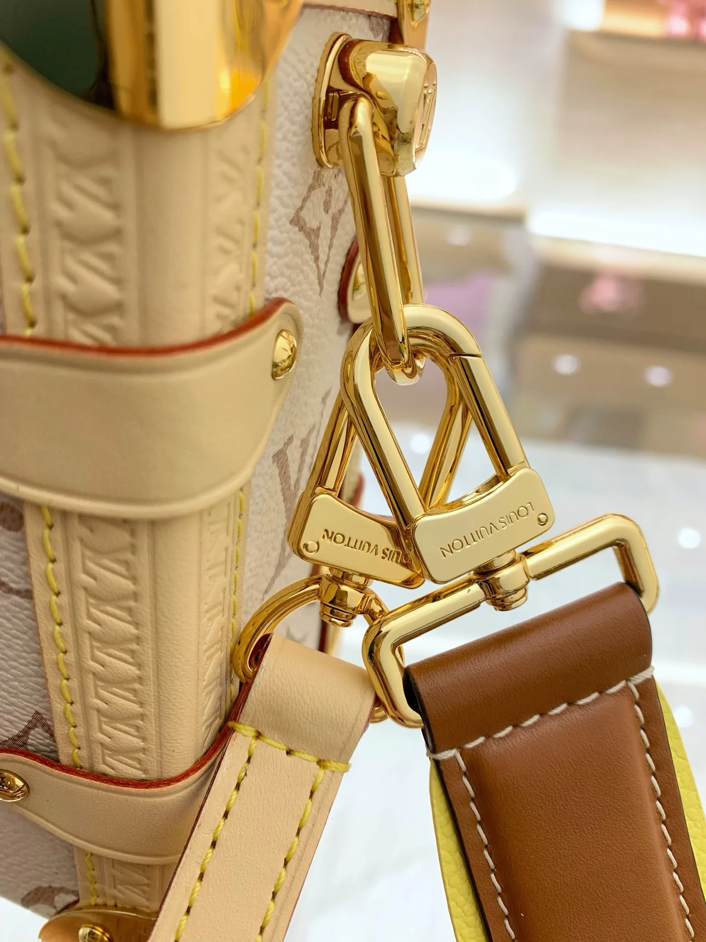 Классические Сумки Женские Louis Vuitton 17802508