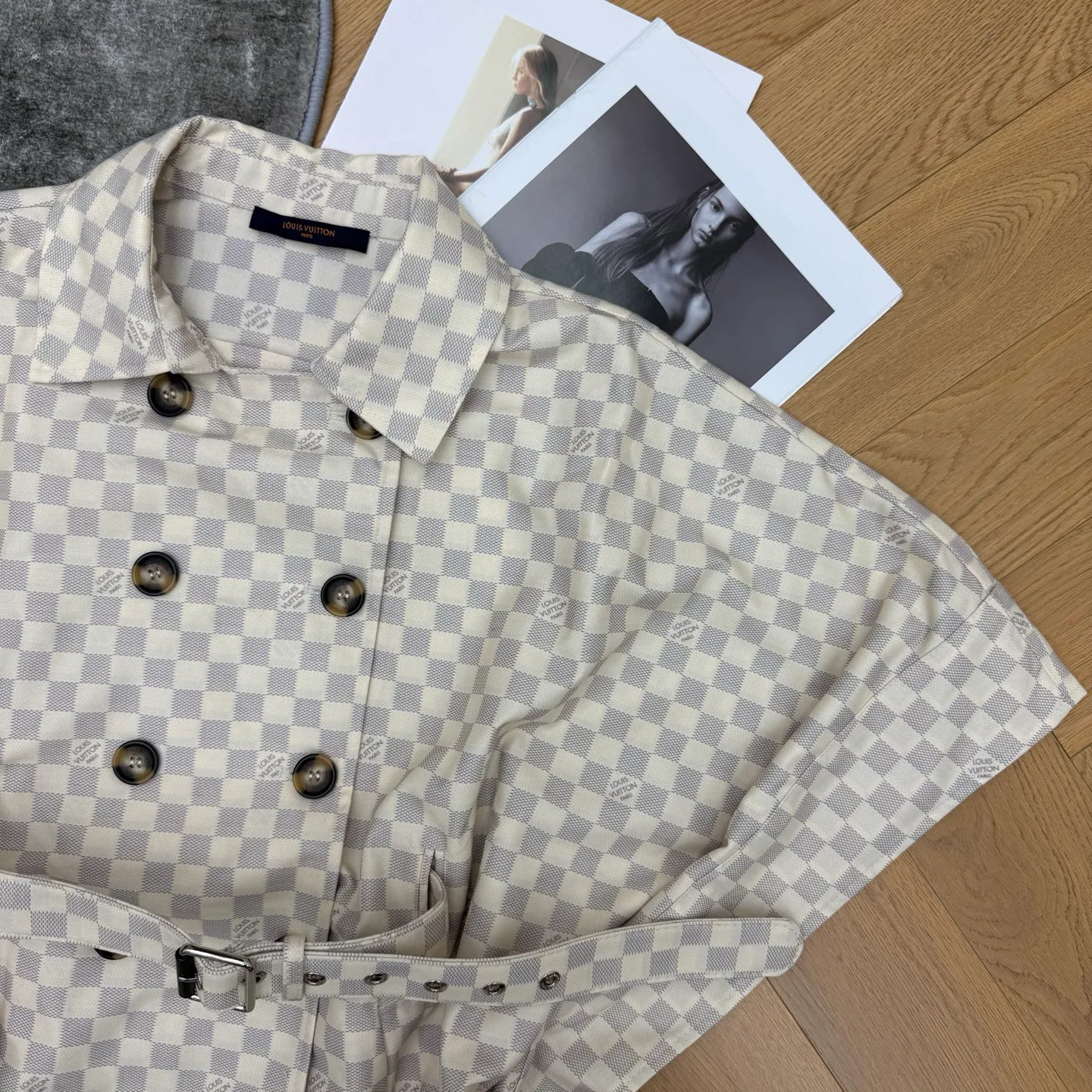 Тренчи Женские Louis Vuitton 18348263
