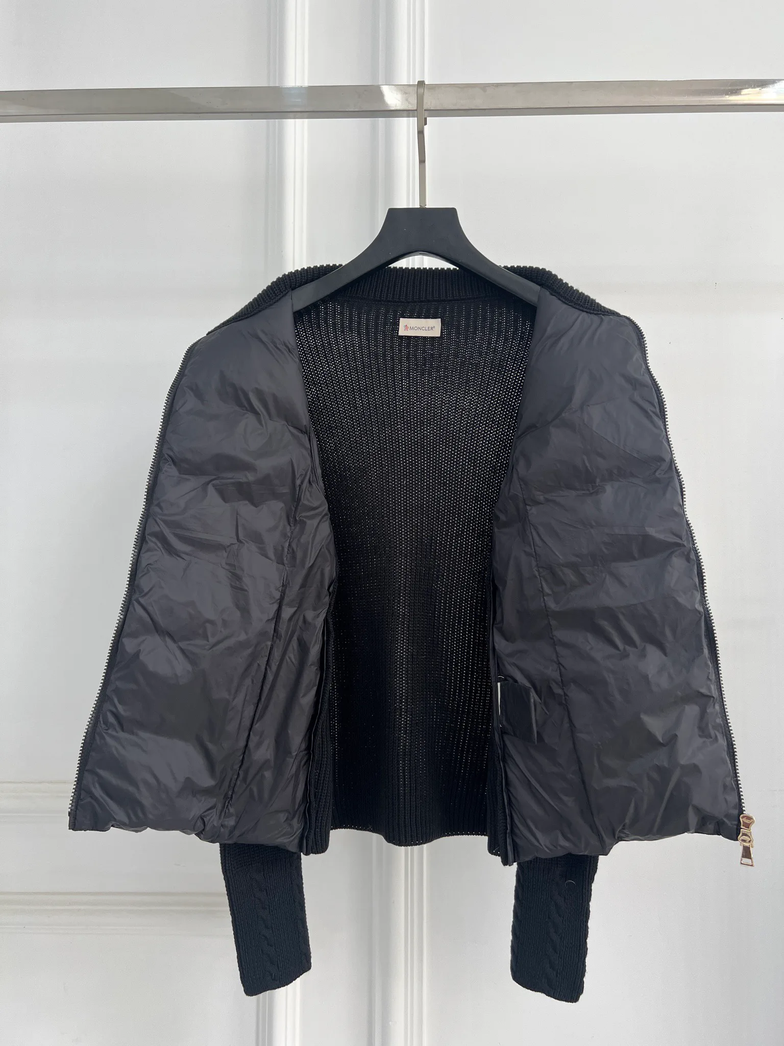 Куртки И Пуховики Женские Moncler 18416252
