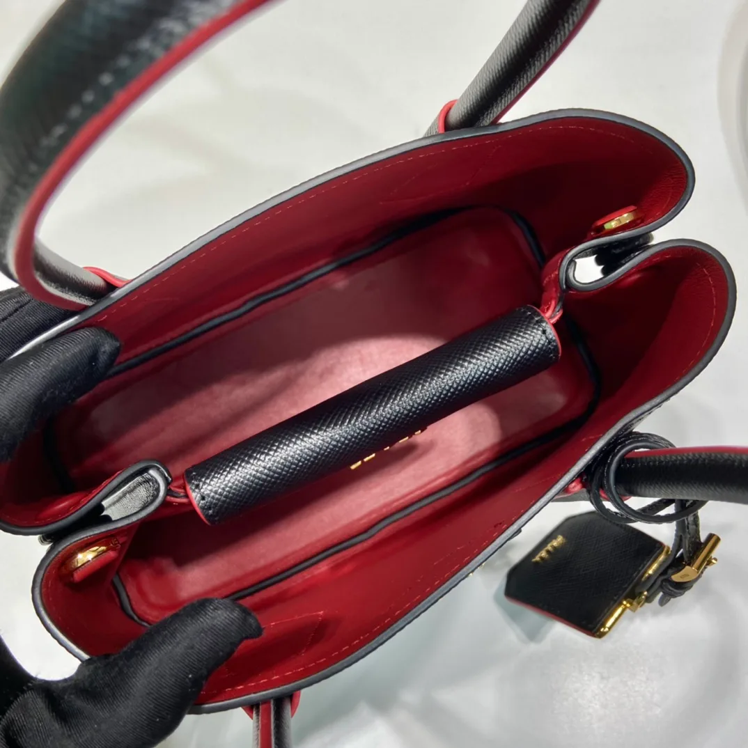 Сумки На Ремне Женские Balenciaga 17622