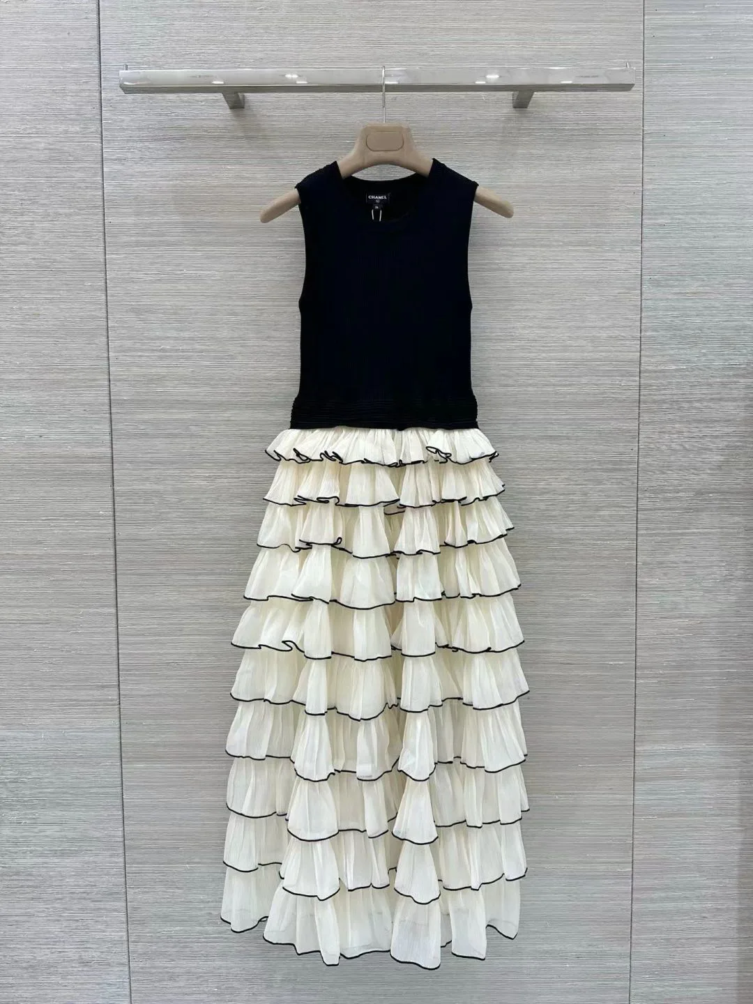 Платья Женские Chanel 11697225