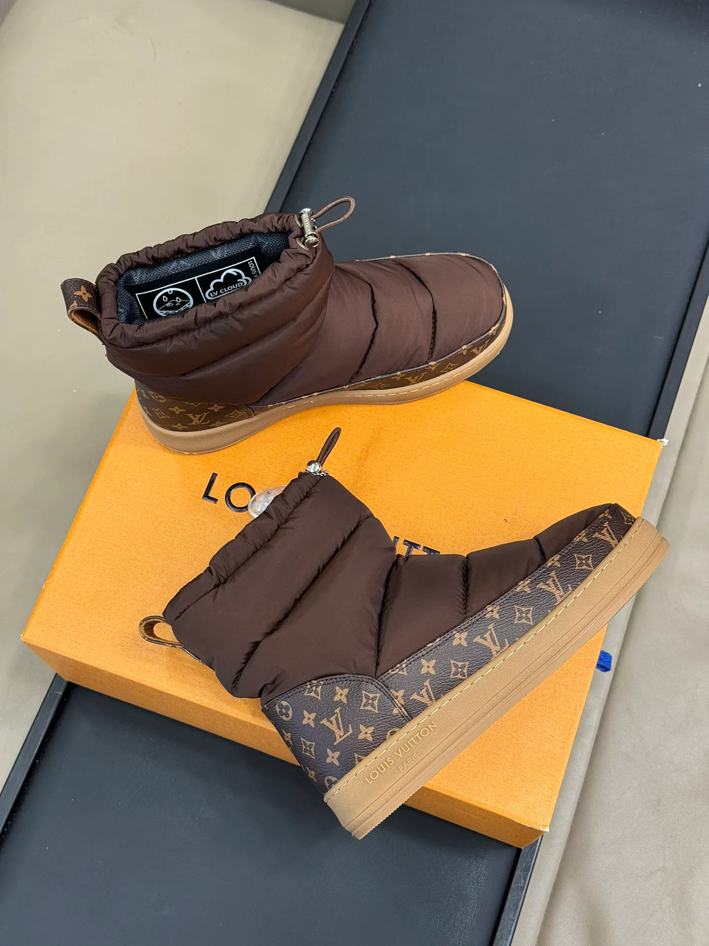 Угги Женские Louis Vuitton 18703374