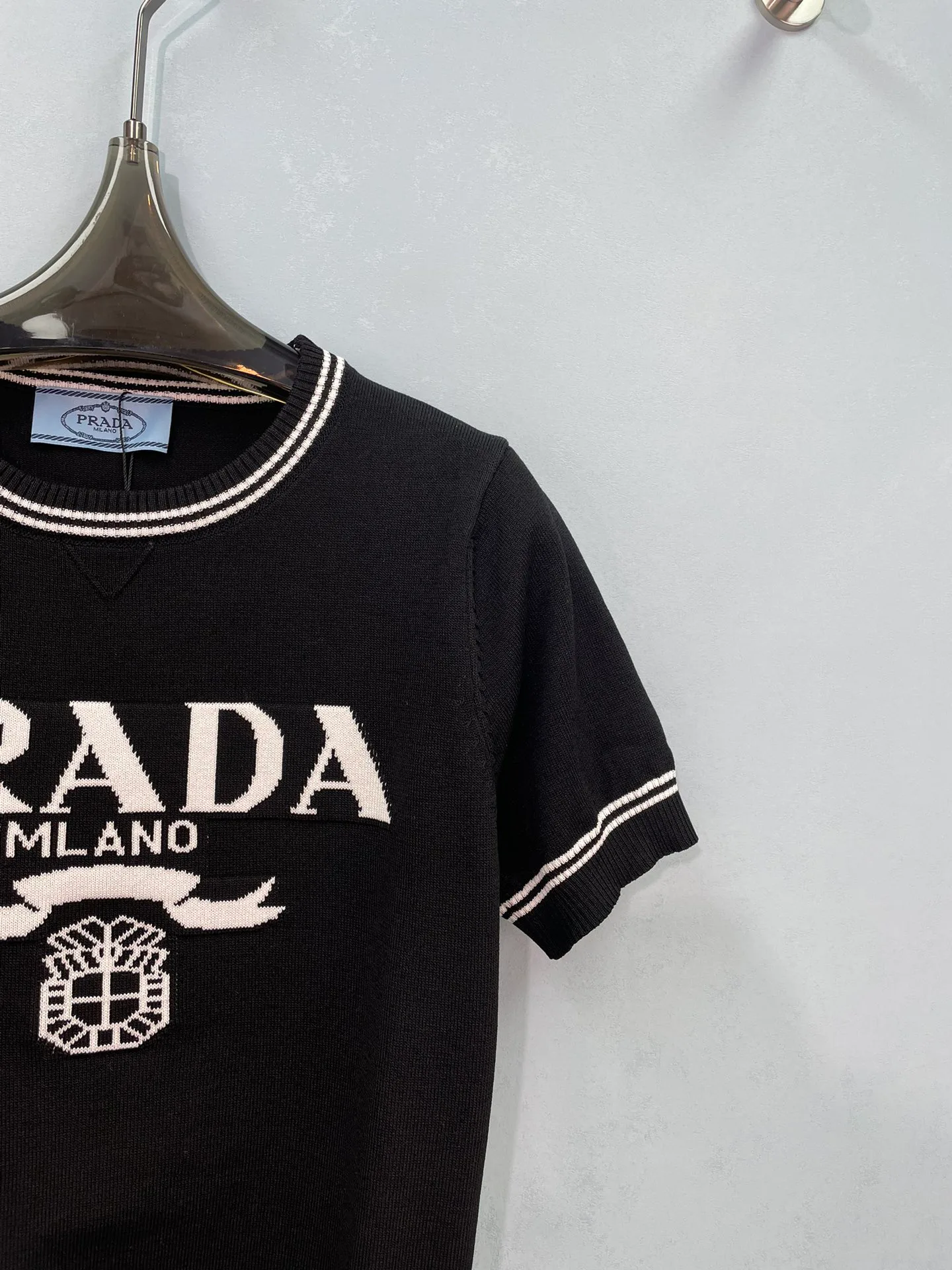 Футболки Женские Prada 17657264