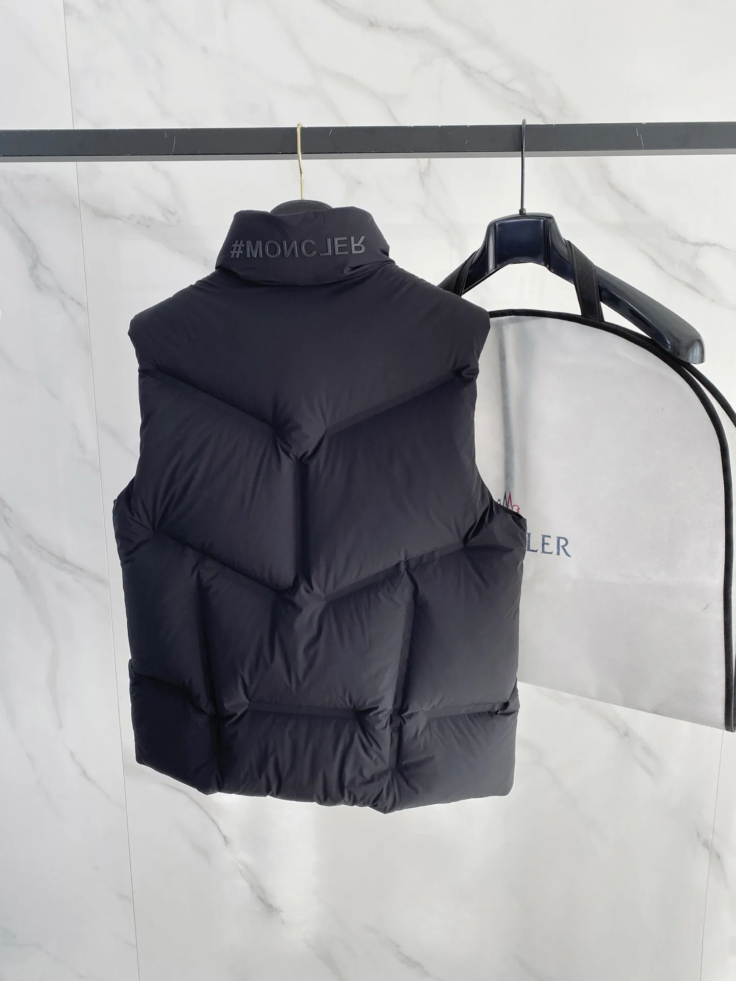Жилеты Мужские Moncler 1266842