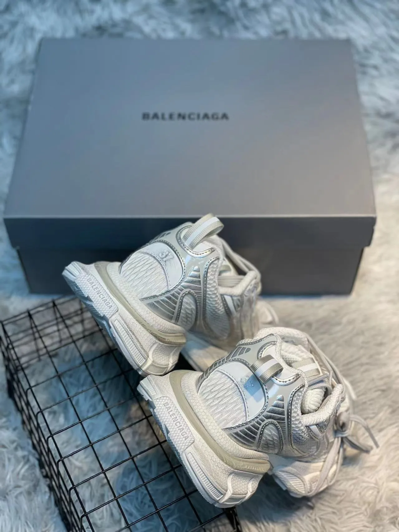 Кроссовки Женские Balenciaga 11567709