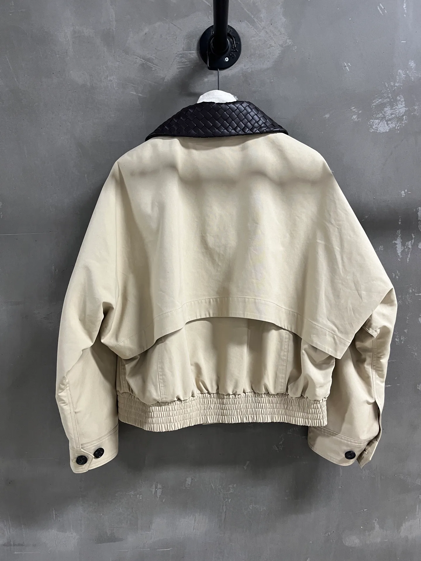 Куртки И Пуховики Женские Bottega Veneta 18172950