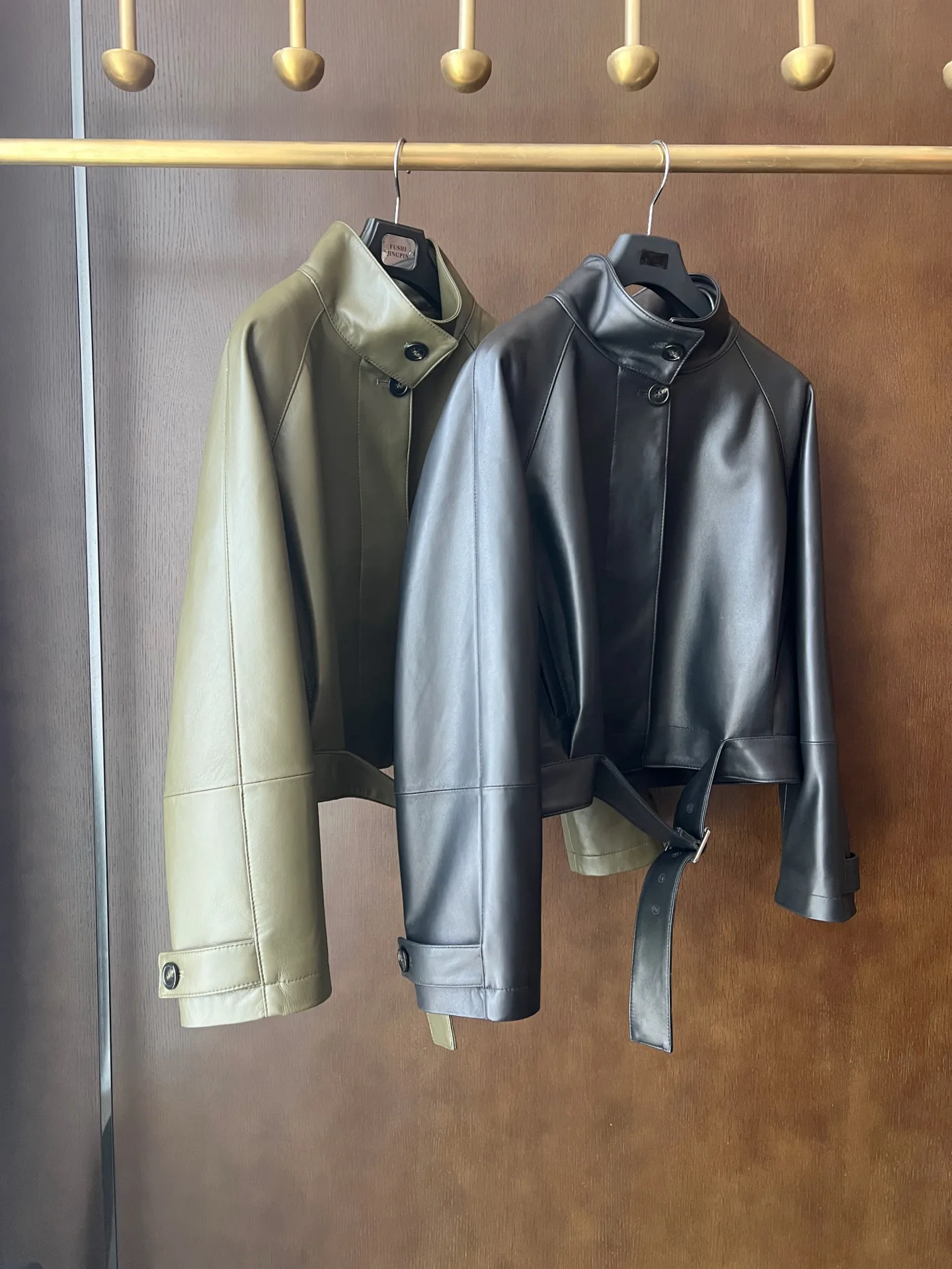 Кожаные Куртки И Дублёнки Женские Loewe 9101753