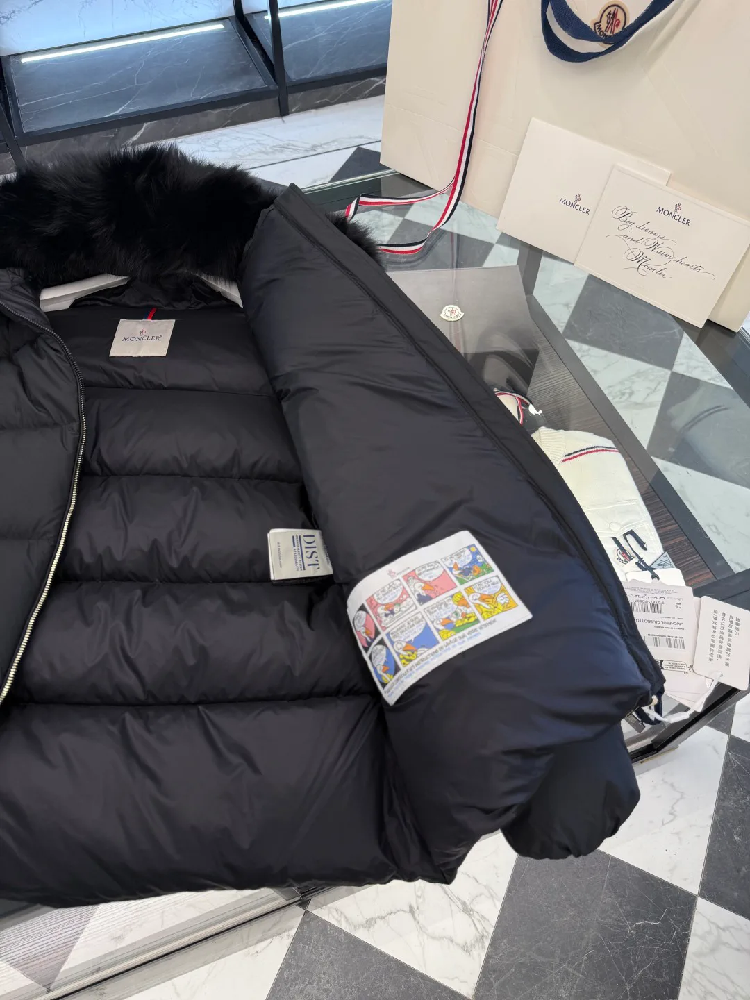 Куртки И Пуховики Женские Moncler 18510380