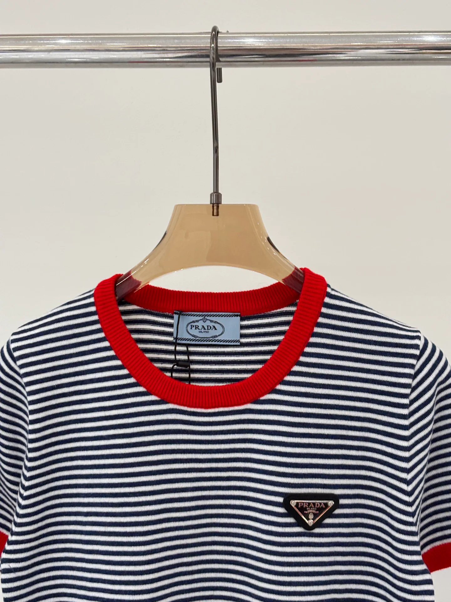 Футболки Женские Prada 11893936