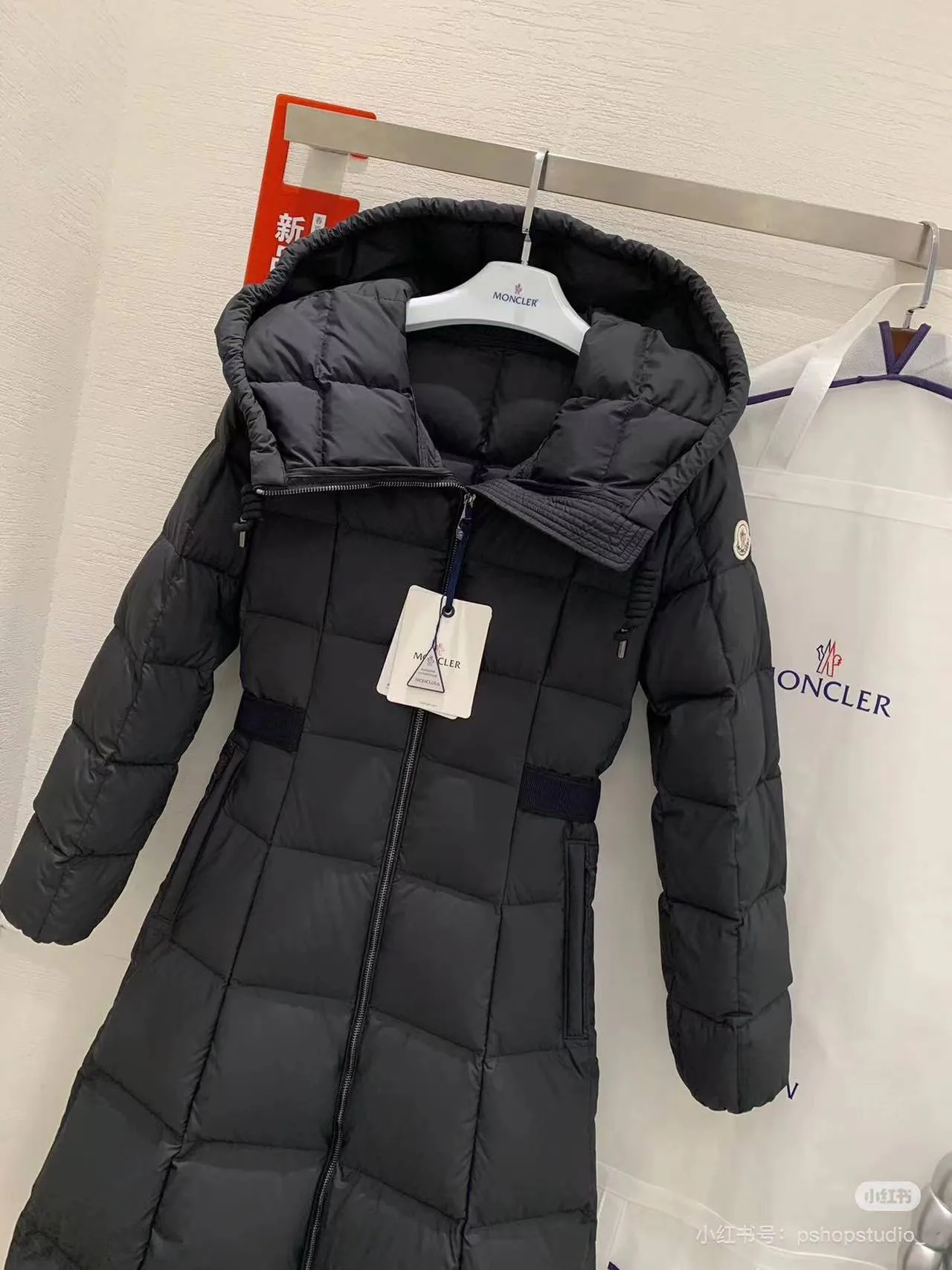 Куртки И Пуховики Женские Moncler 18770340