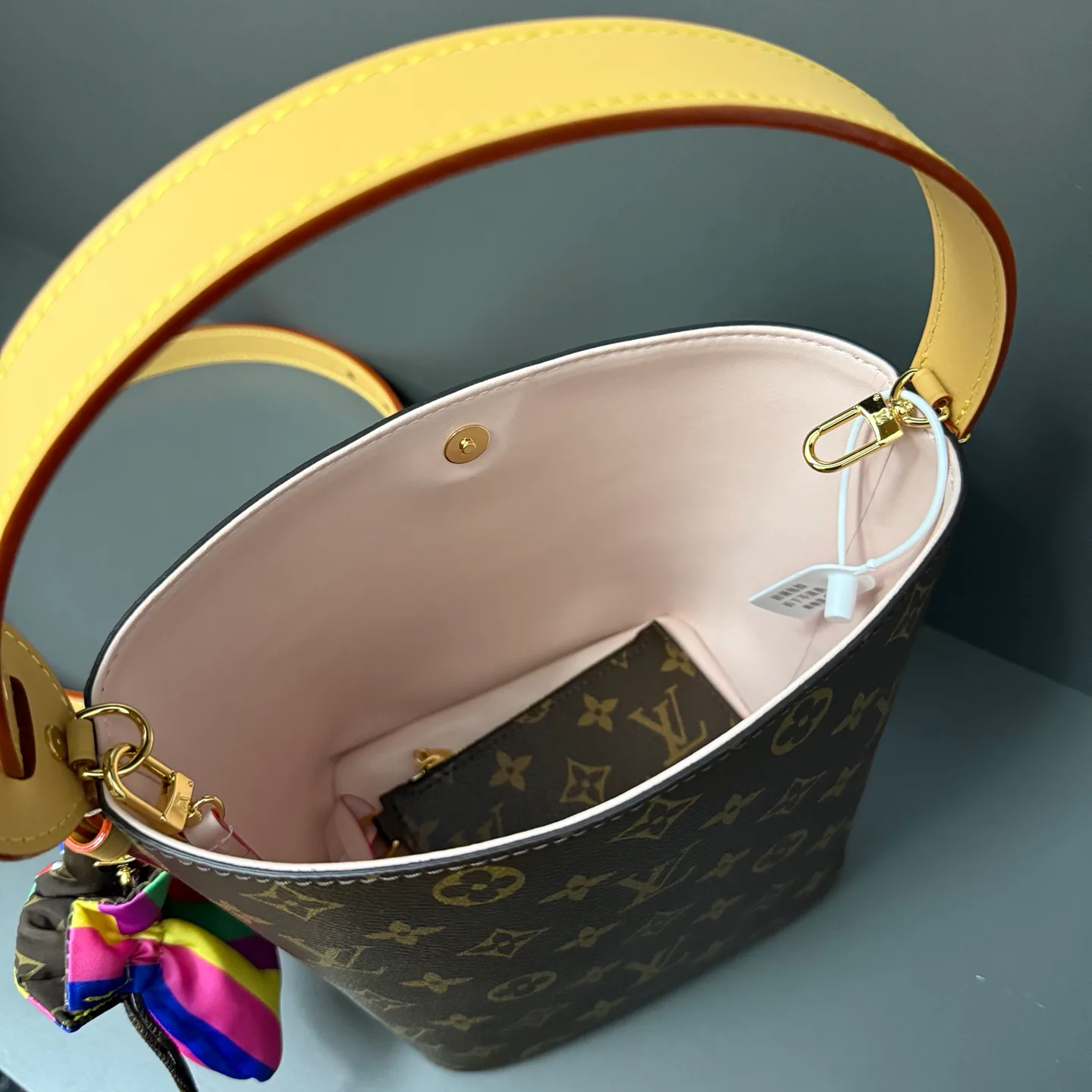 Классические Сумки Женские Louis Vuitton 10895307