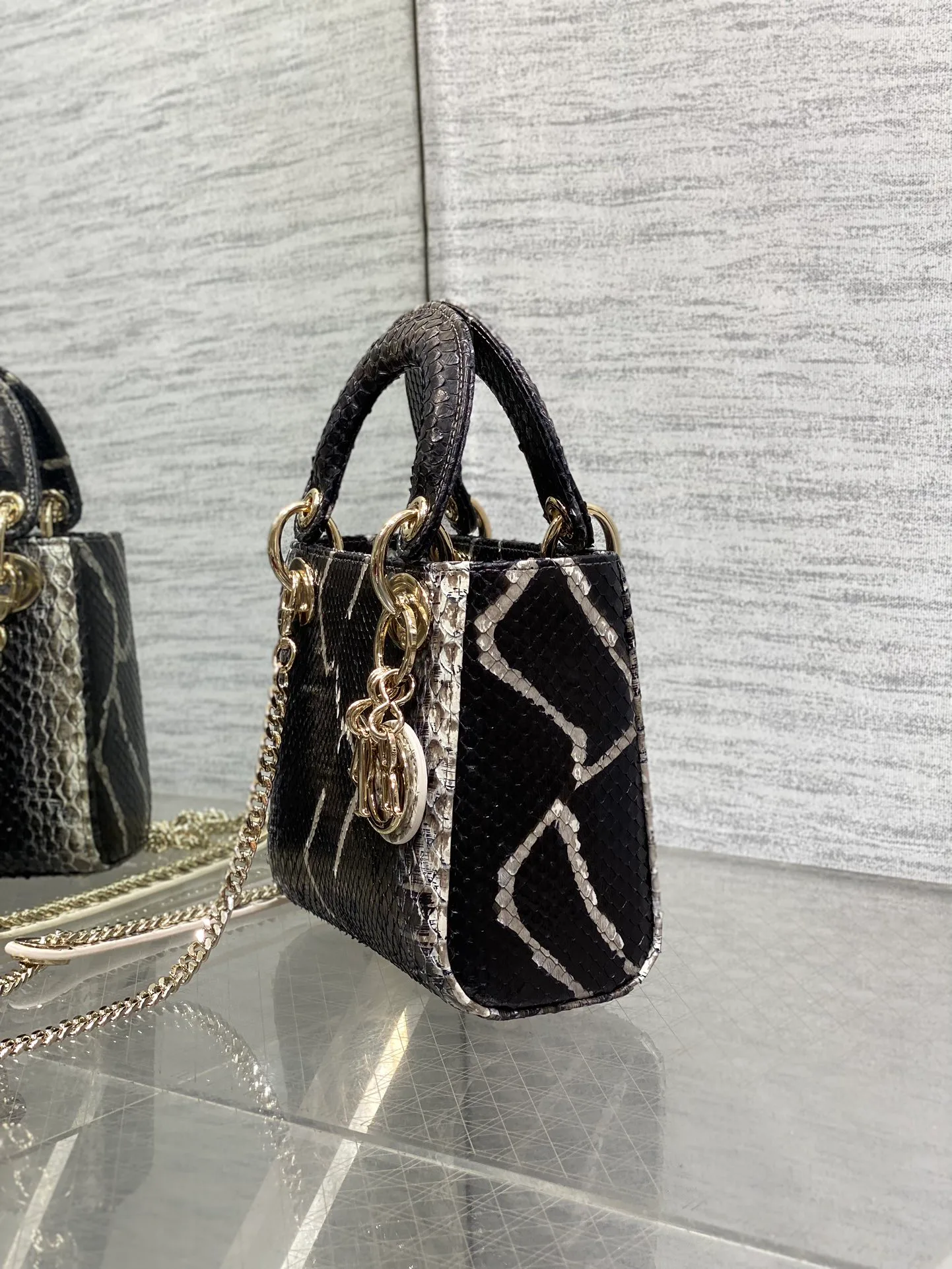 Классические Сумки Женские Christian Dior 11581706