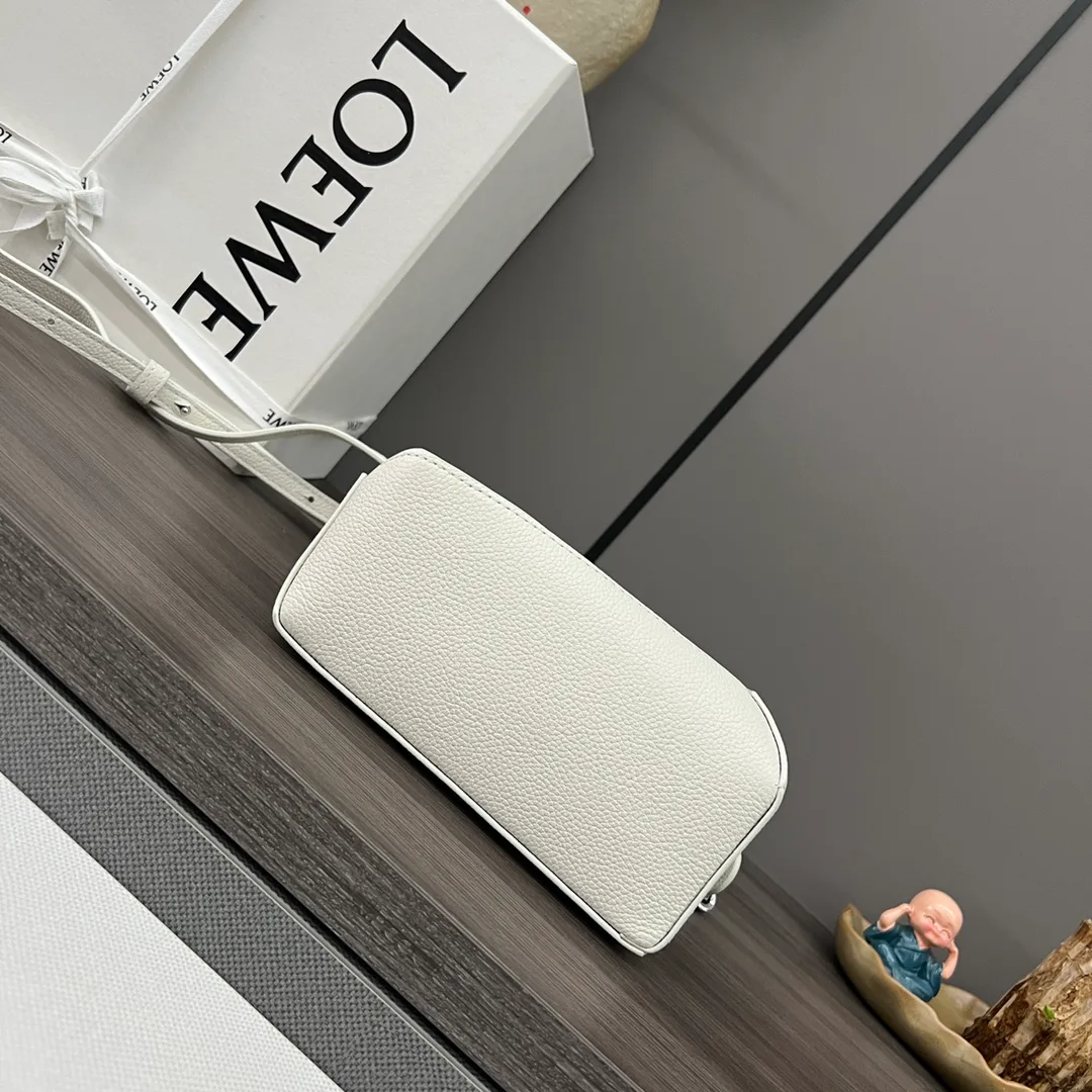 Классические Сумки Женские Loewe 11400997