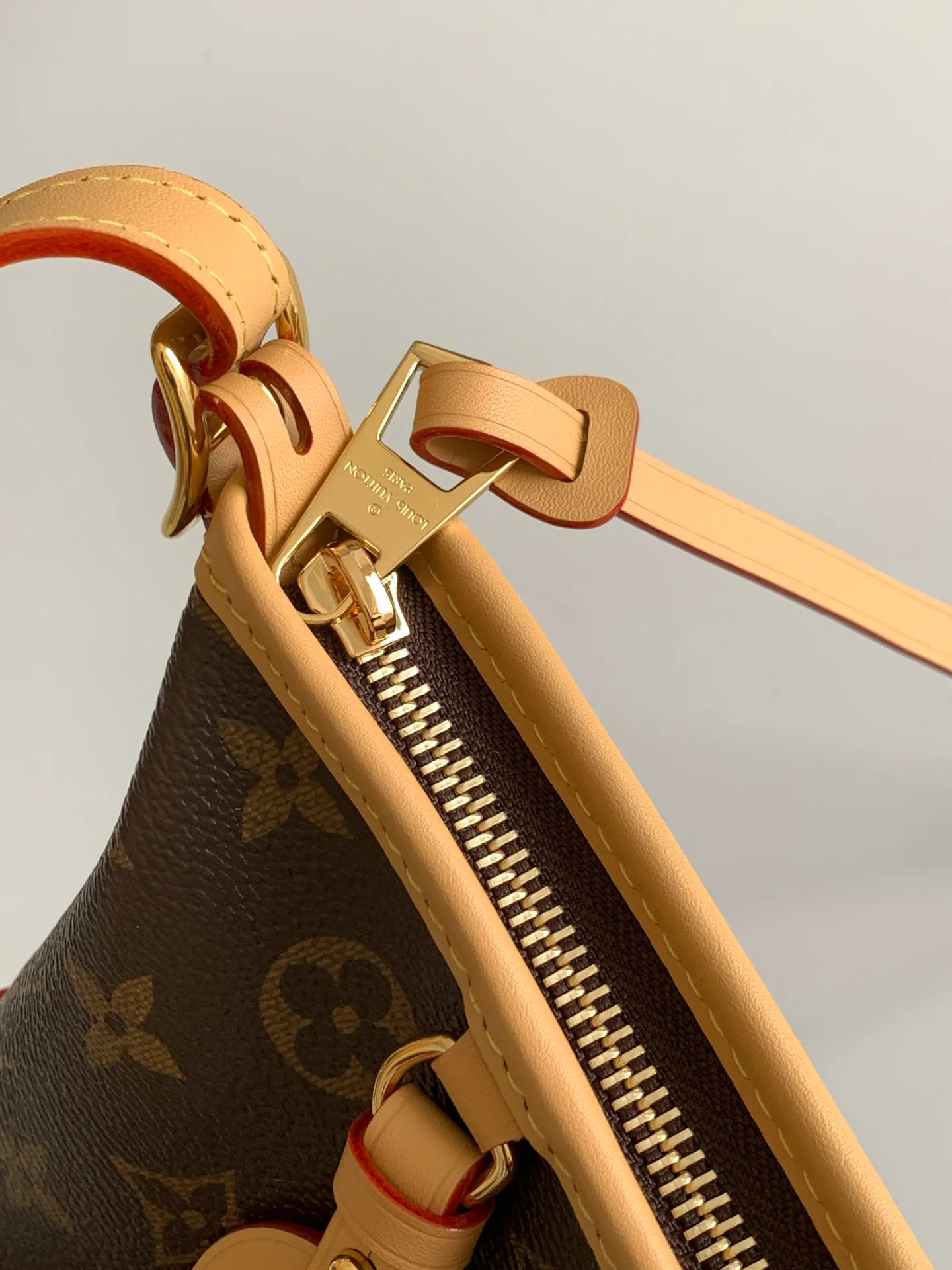Классические Сумки Женские Louis Vuitton 17802973
