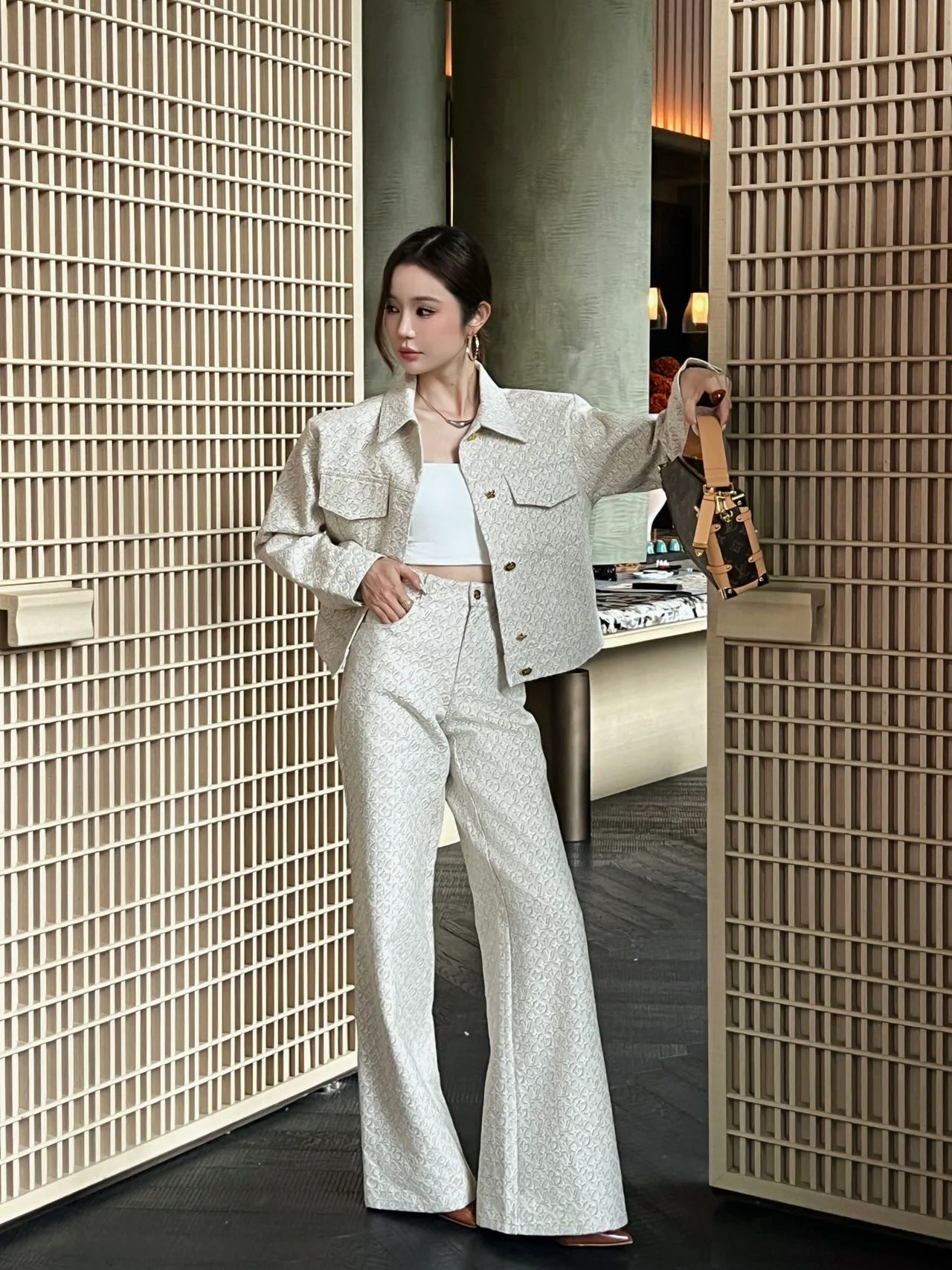 Брюки Женские Louis Vuitton 11775463