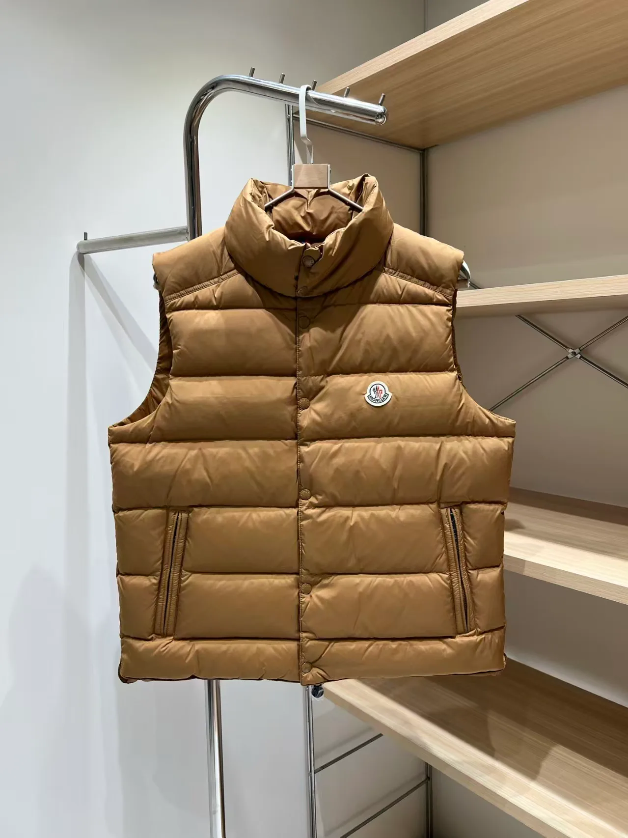 Жилеты Женские Moncler 18131403