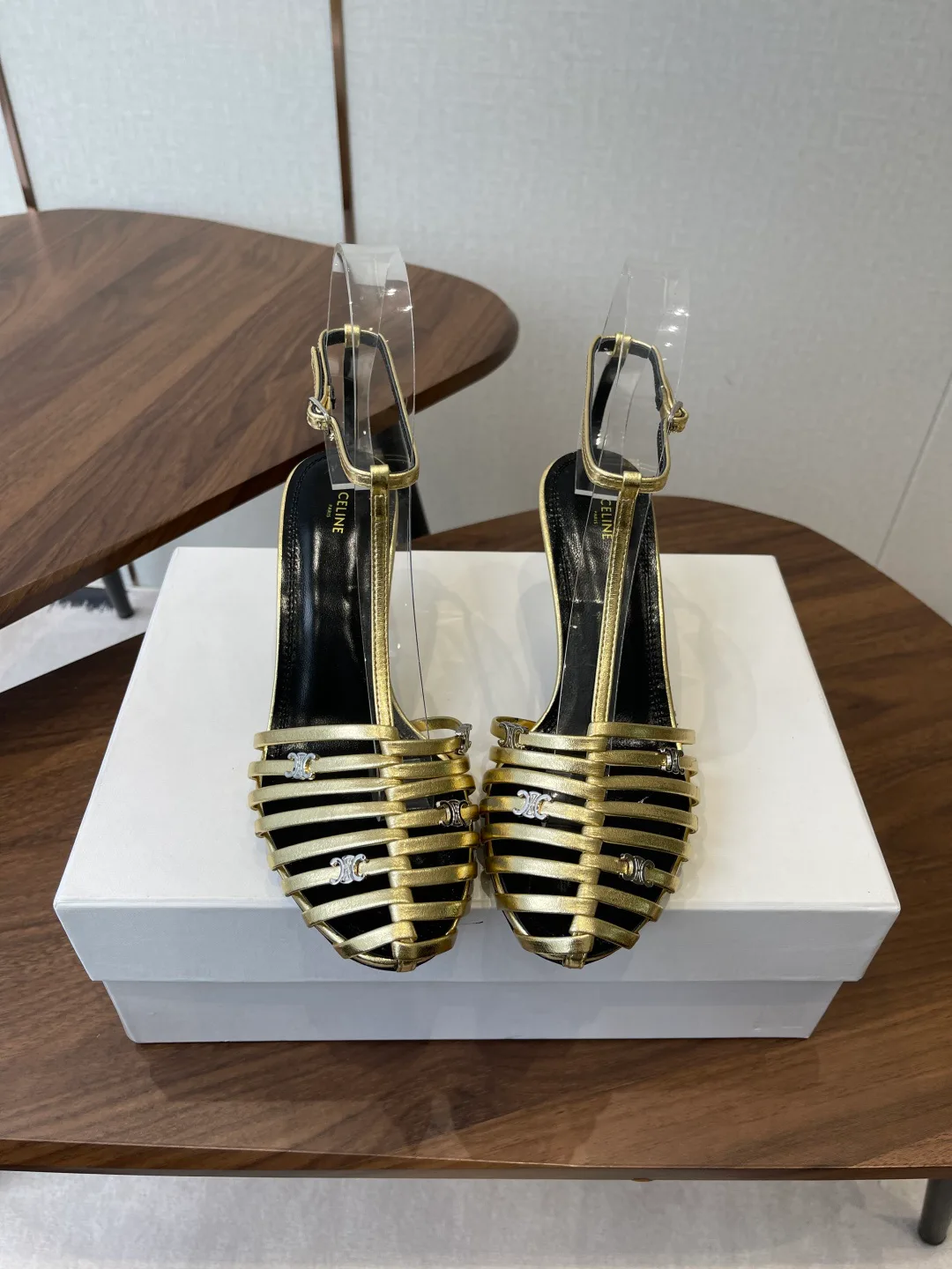 Босоножки Женские Celine 11645188