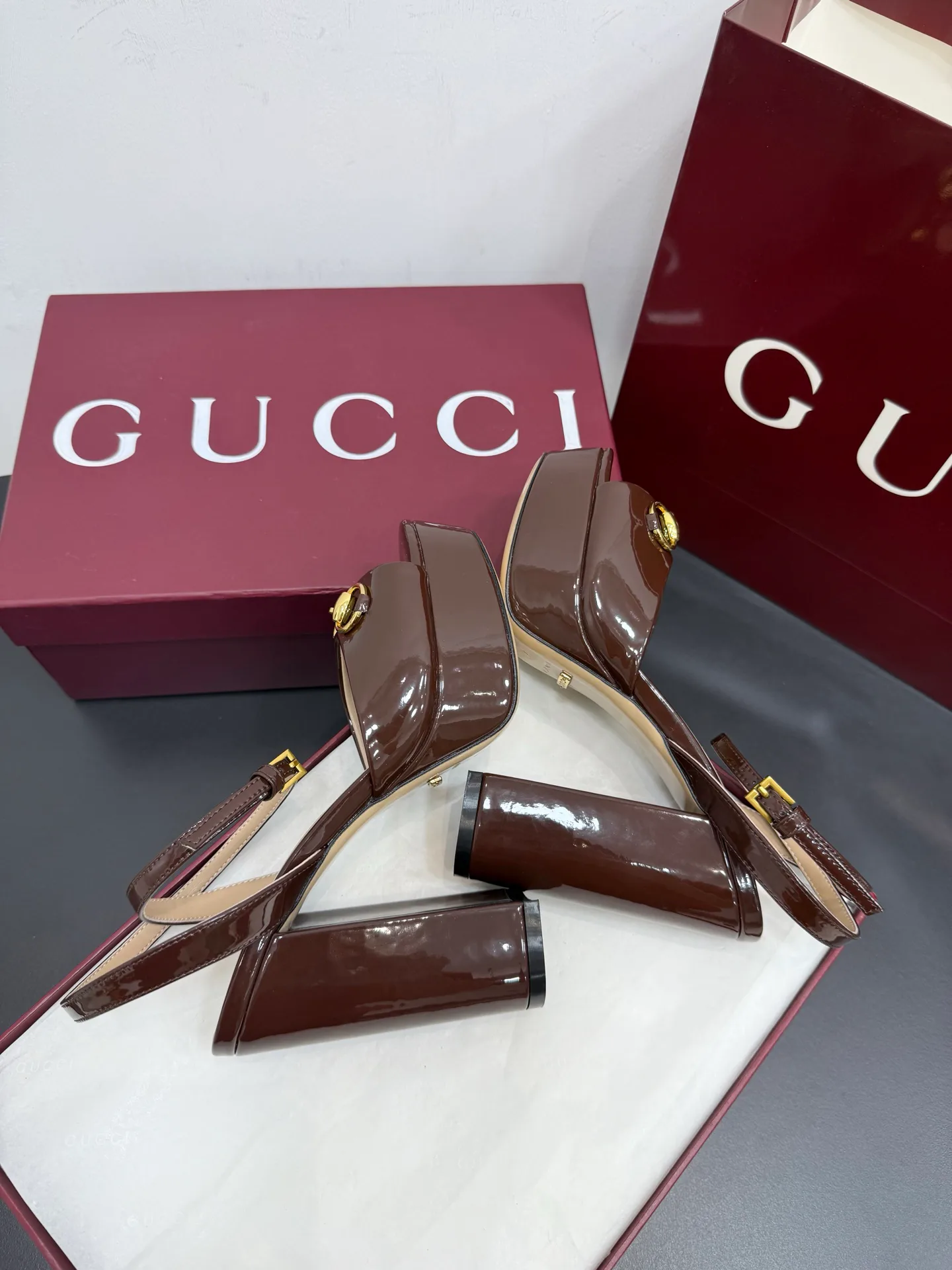 Босоножки Женские Gucci 882820