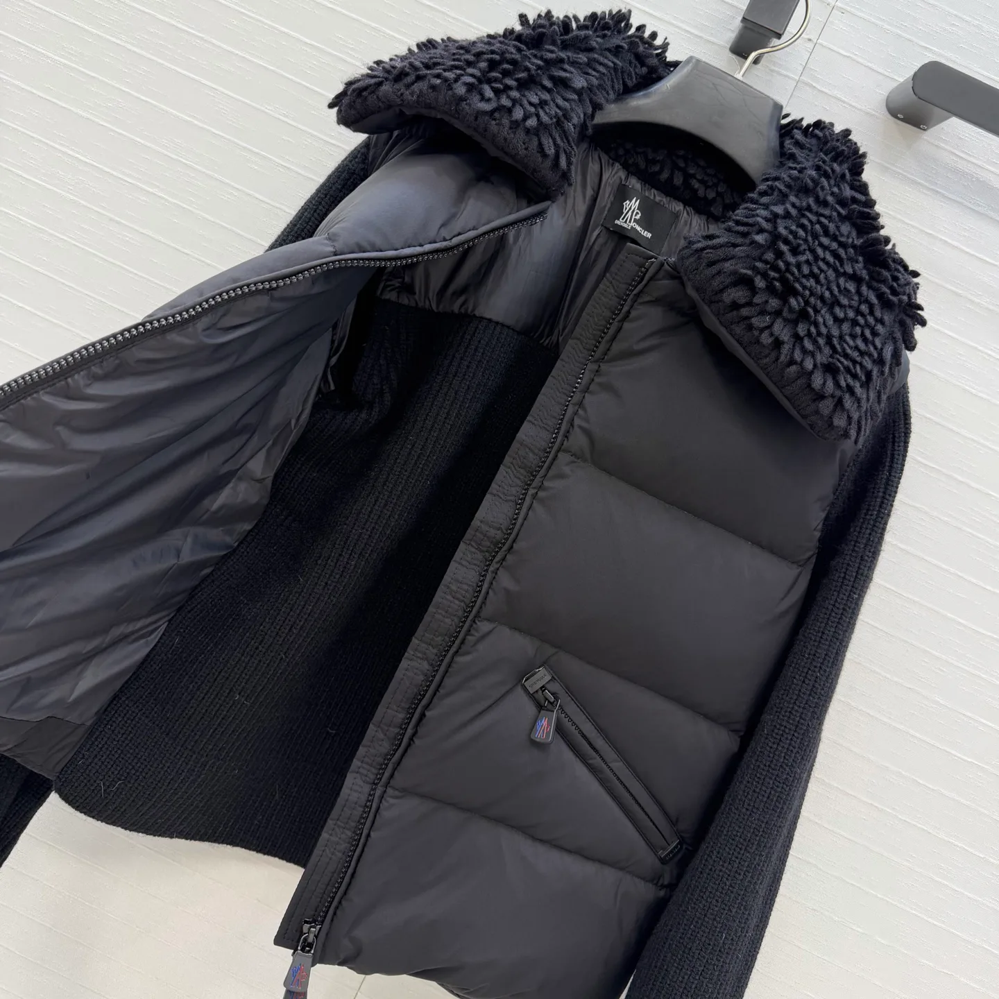 Куртки И Пуховики Женские Moncler 19332003