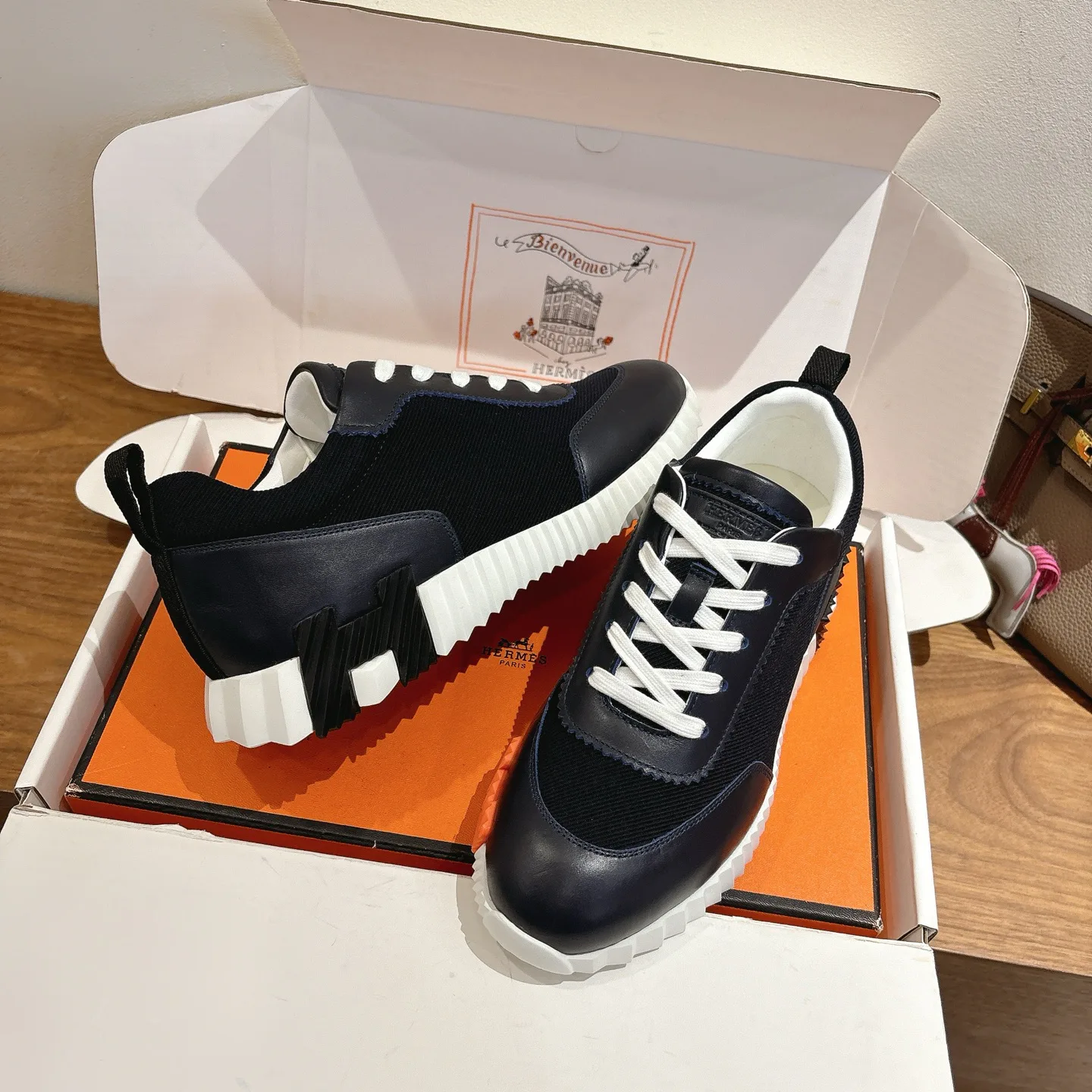 Кроссовки Женские Hermes 18729615