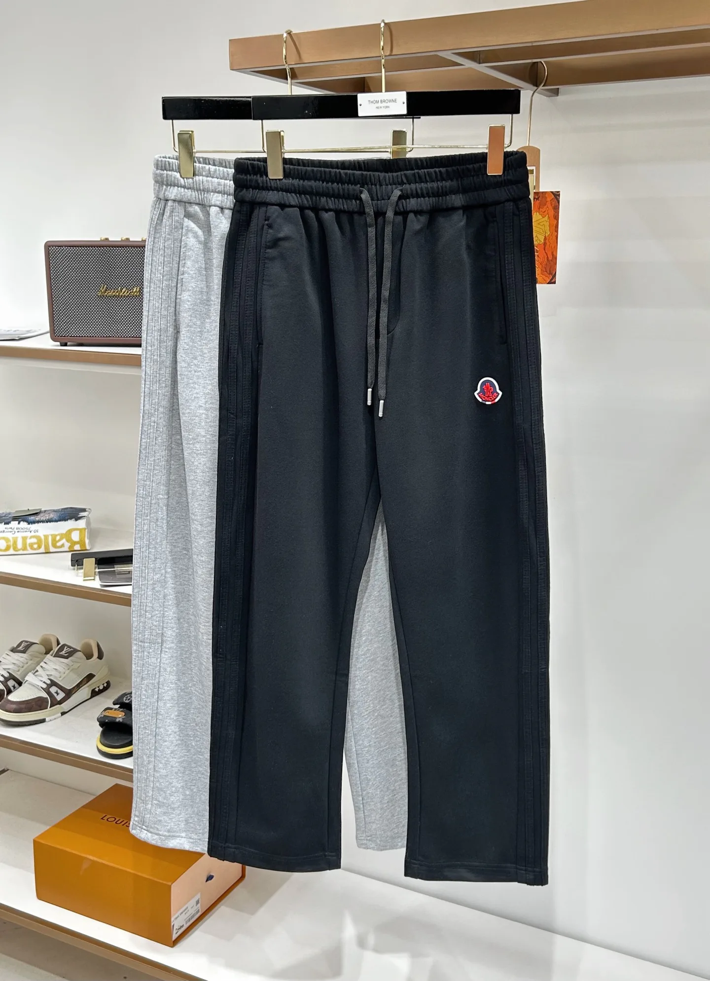 Брюки Мужские Moncler 17910859