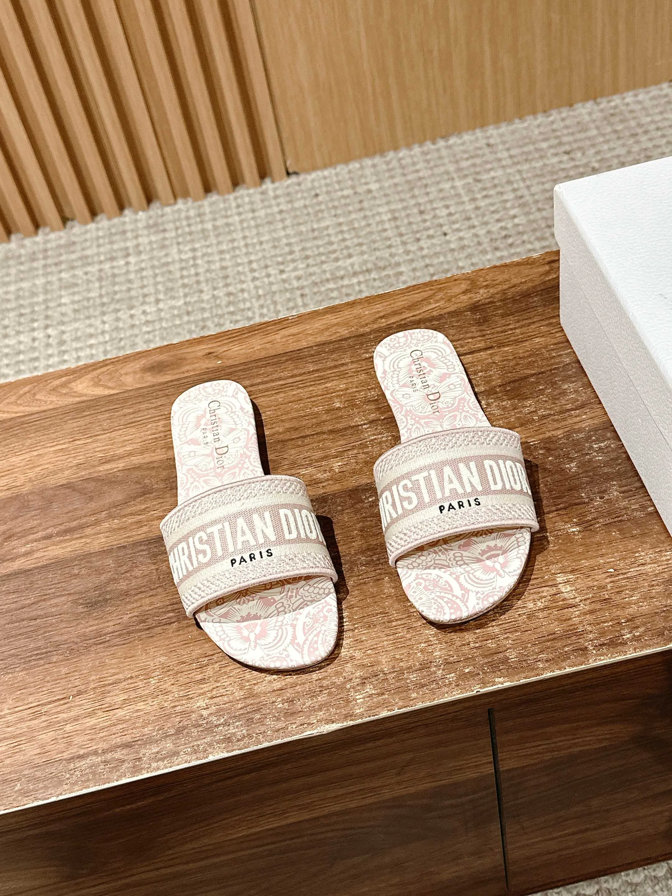 Шлепанцы Женские Christian Dior 11600093
