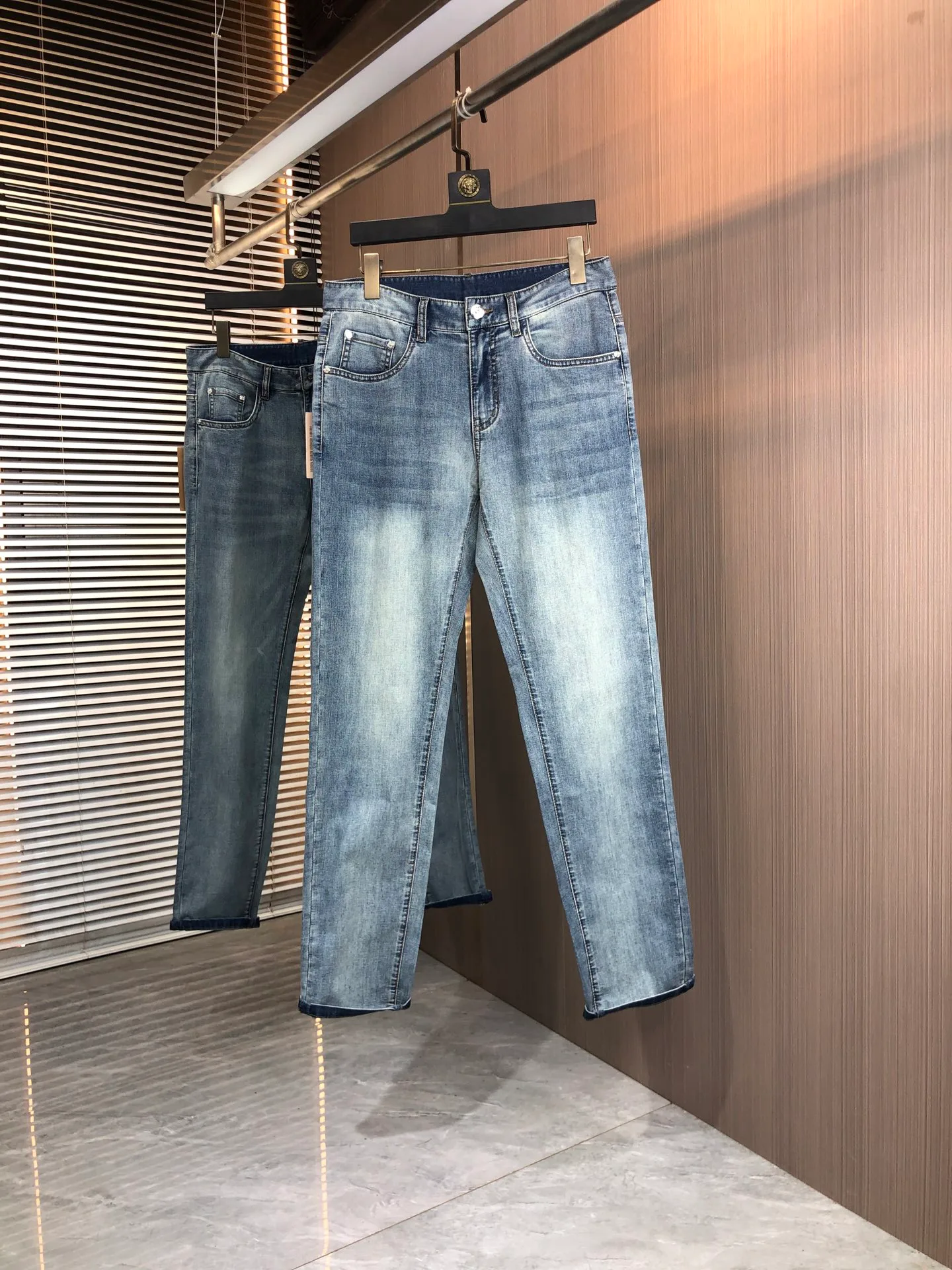 Джинсы Женские Miu Miu 10186845