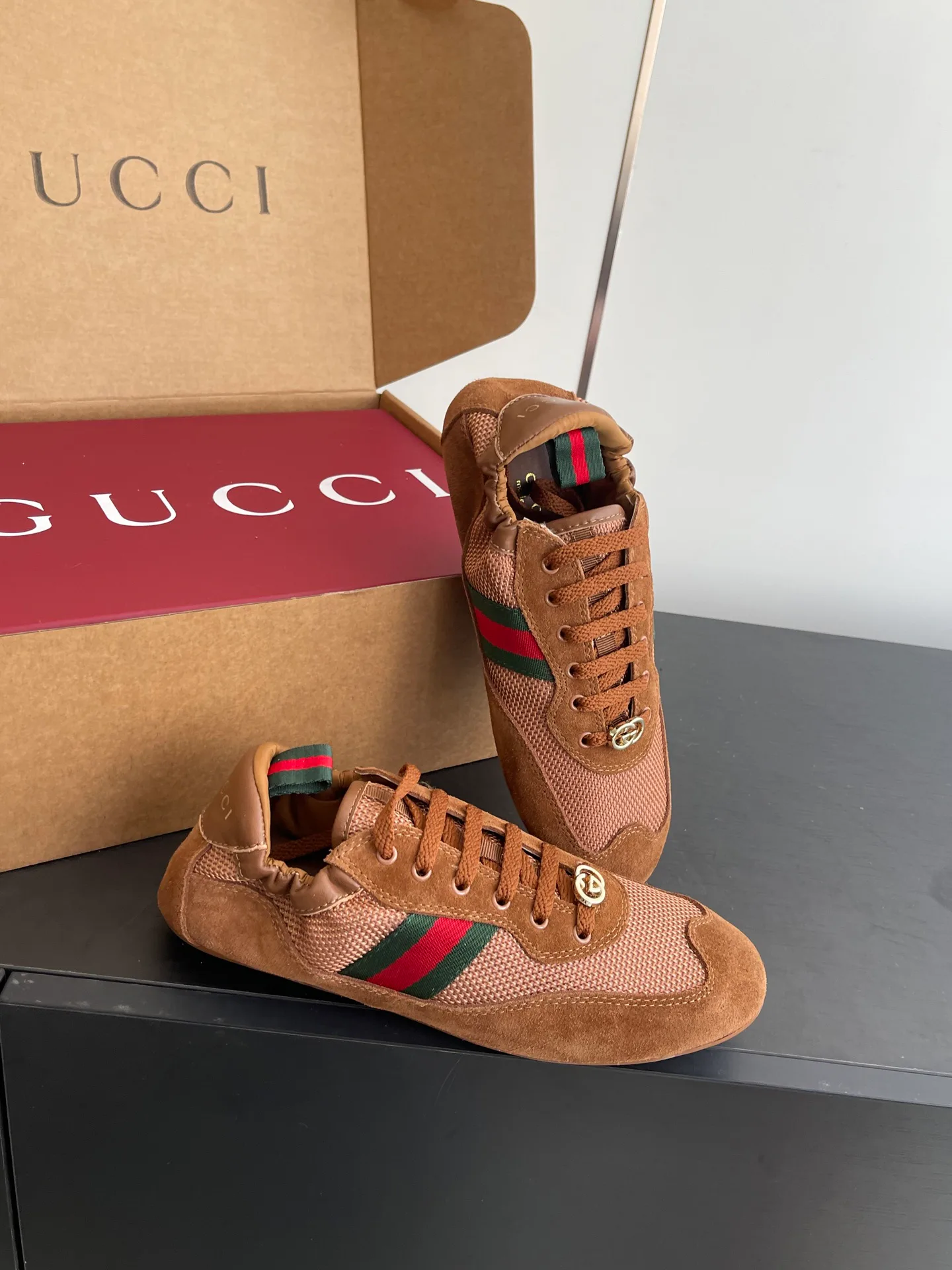 Кроссовки Женские Gucci 447261