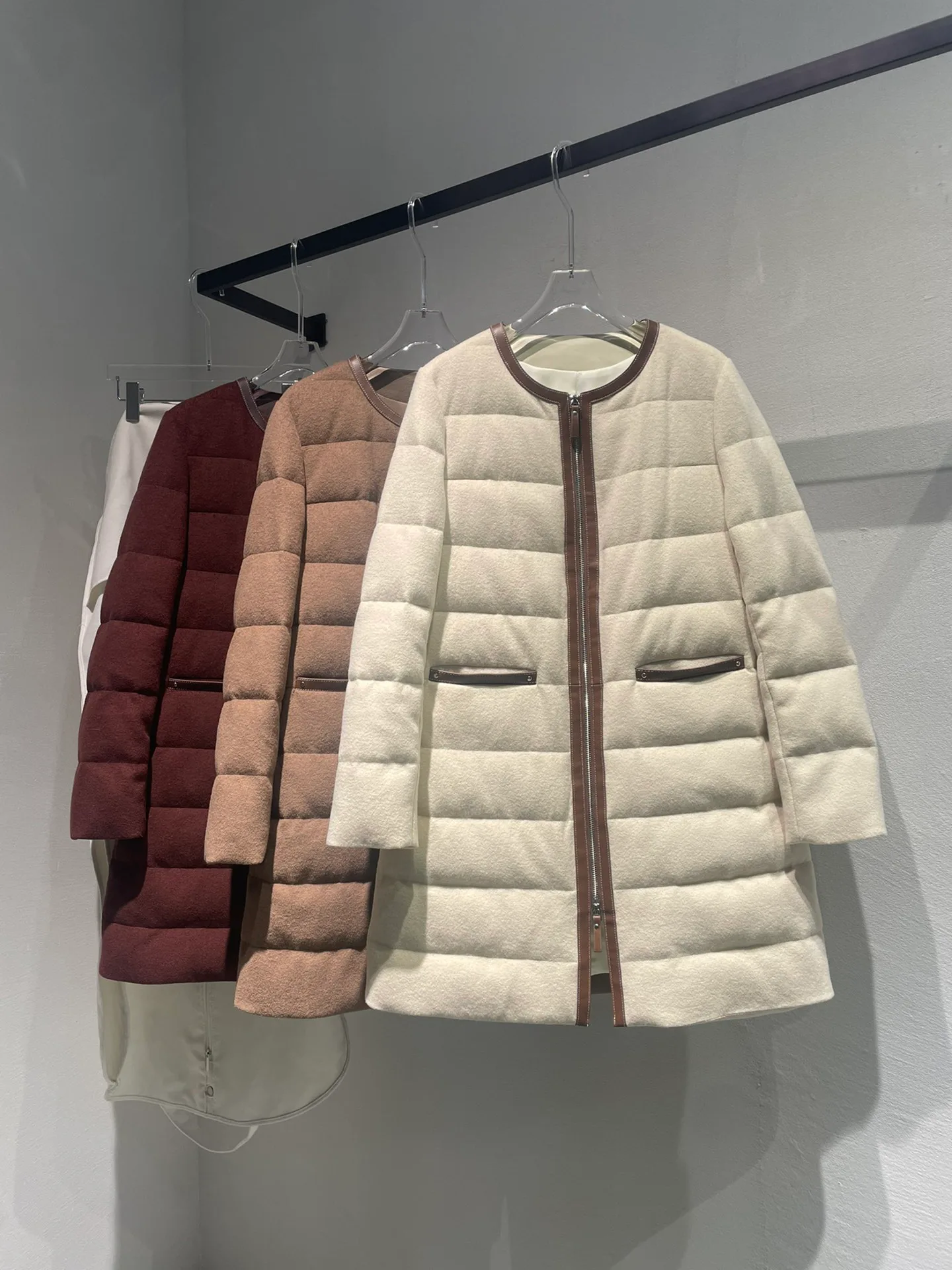 Пуховики Женские Loro Piana 182295